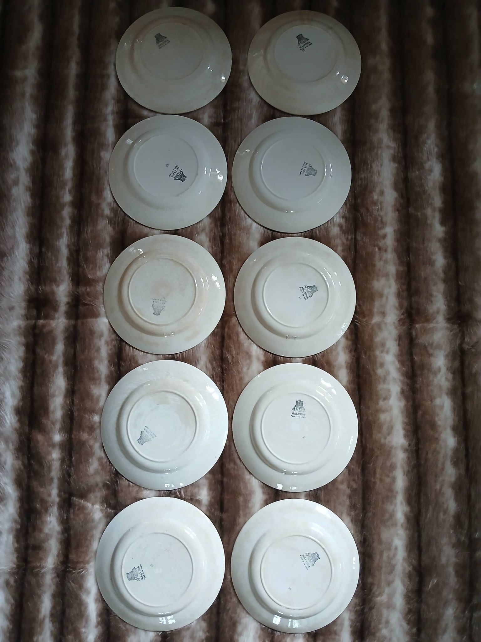10 antique flat plates from Gien