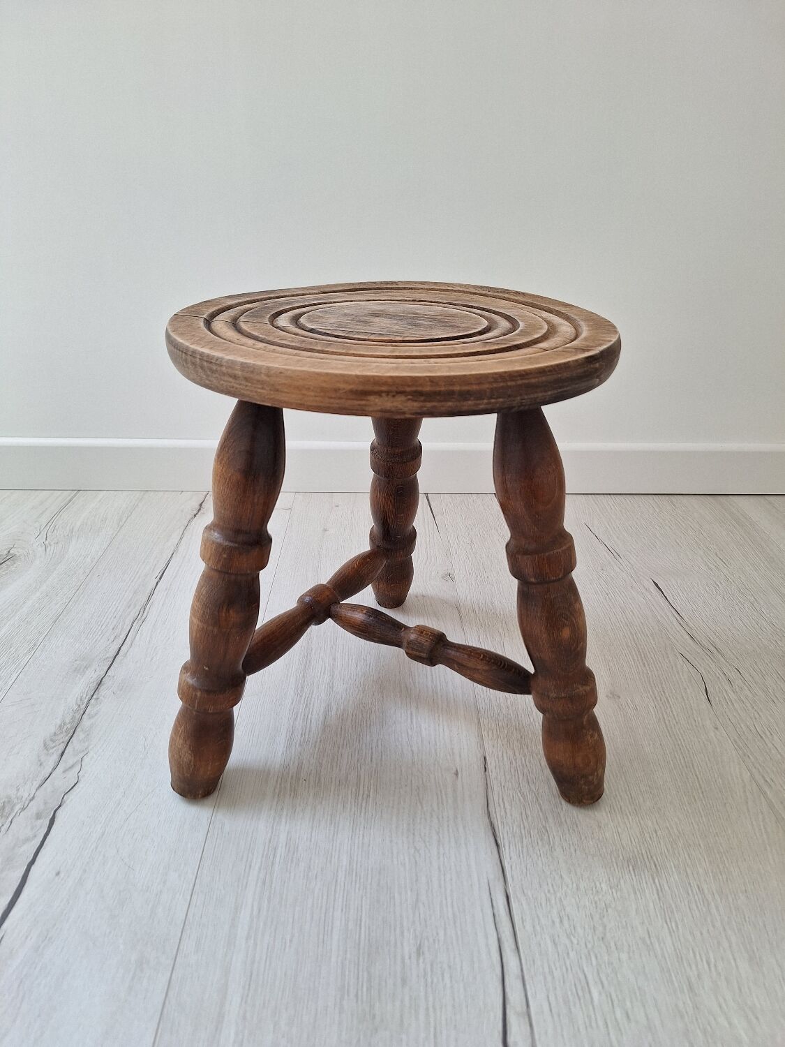 Vintage tripod stool