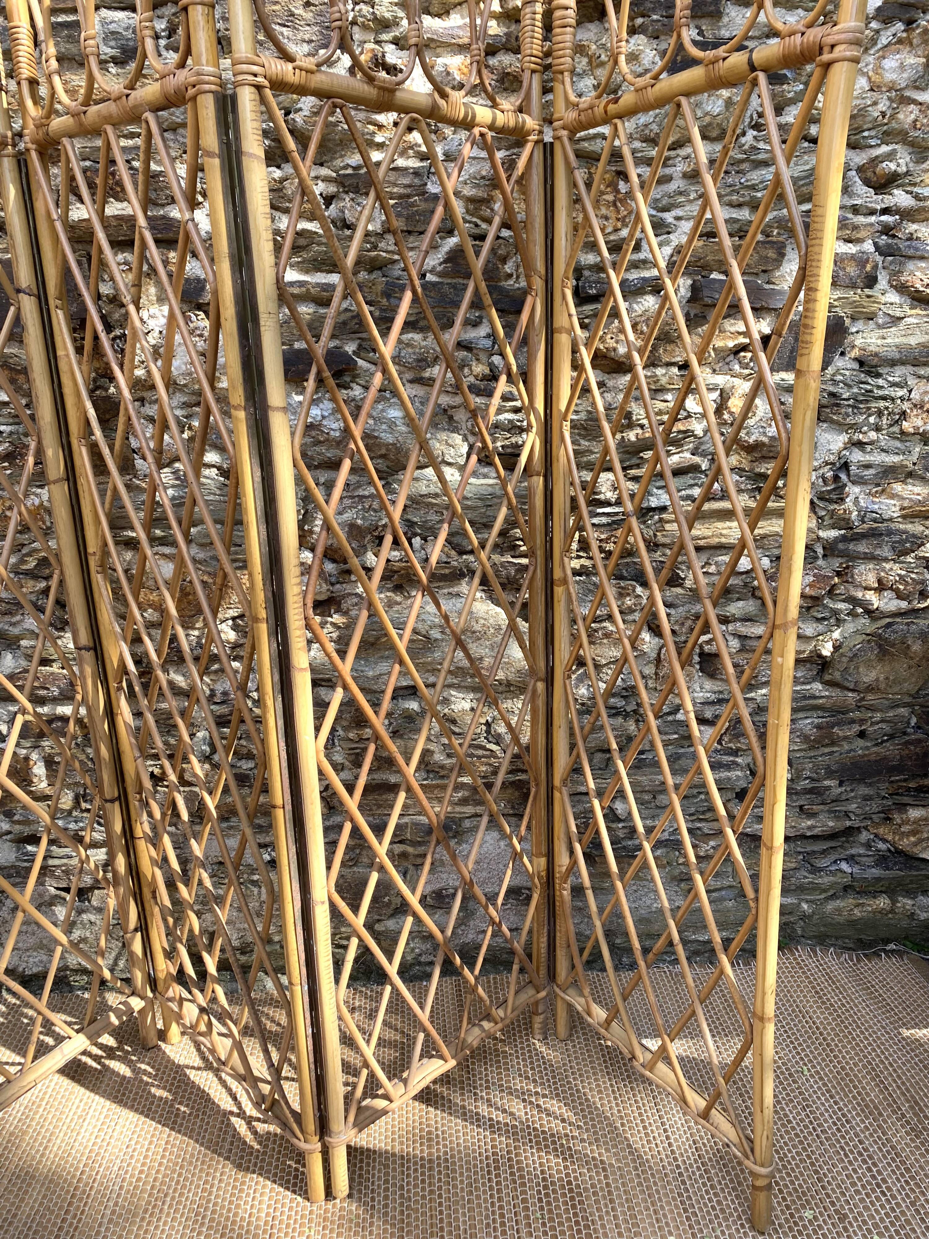 Vintage 4-sided rattan screen
