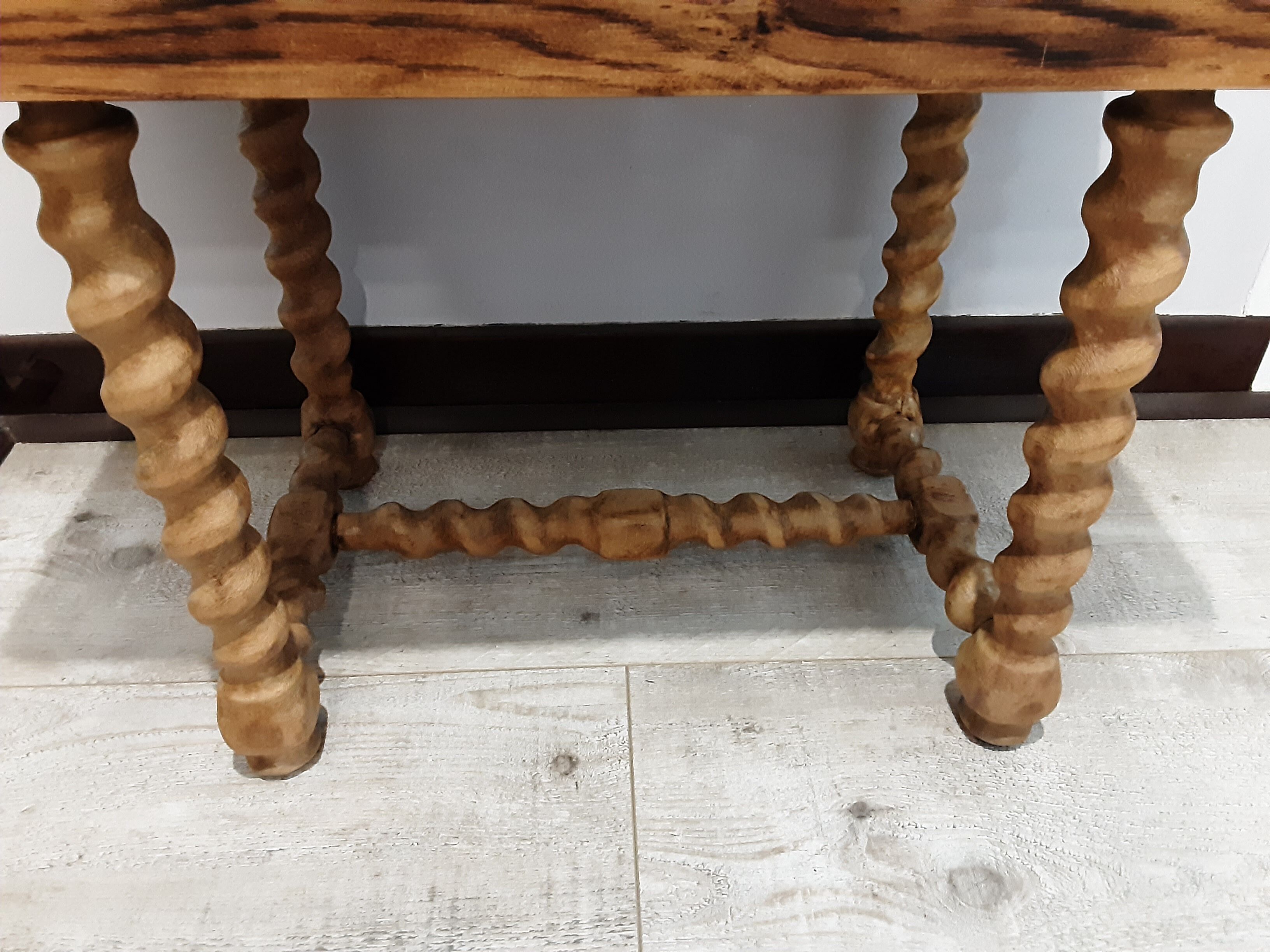 Coffee table restyled industrial style