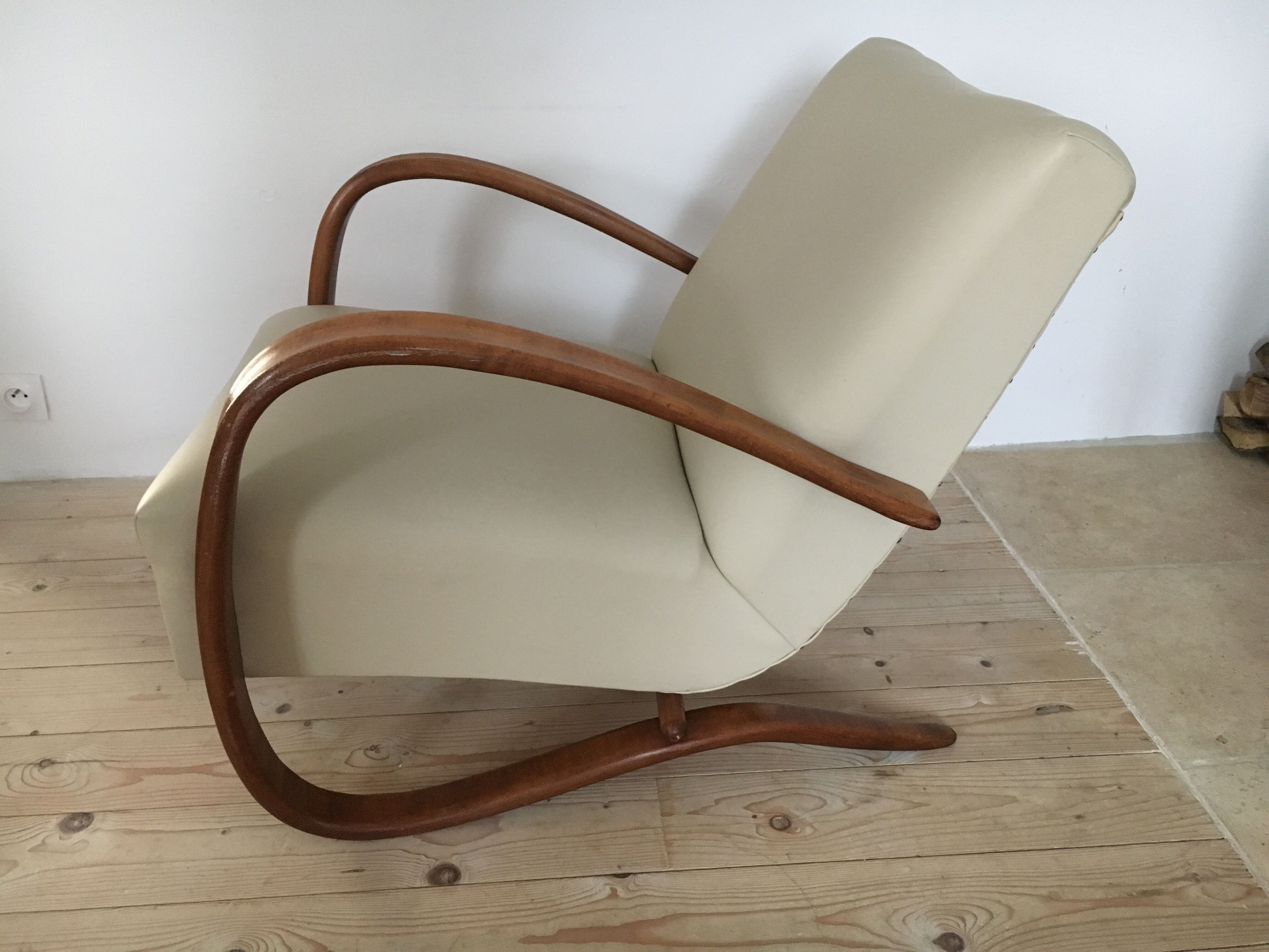 Pair of armchairs of Jindrich Halabala 1940-1950