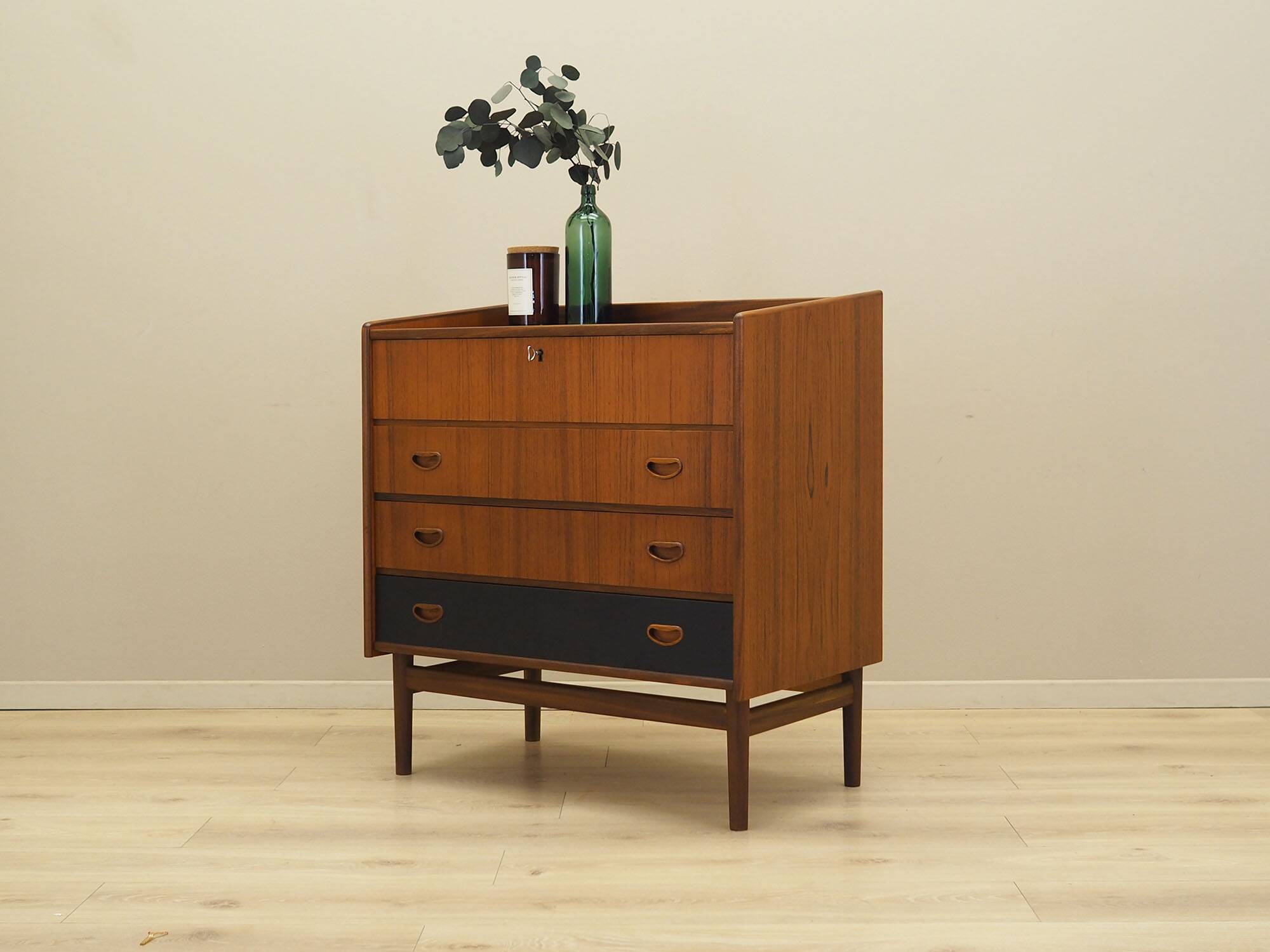 Teak dressing table, Danish design, 1970s, manufactured in Denmark