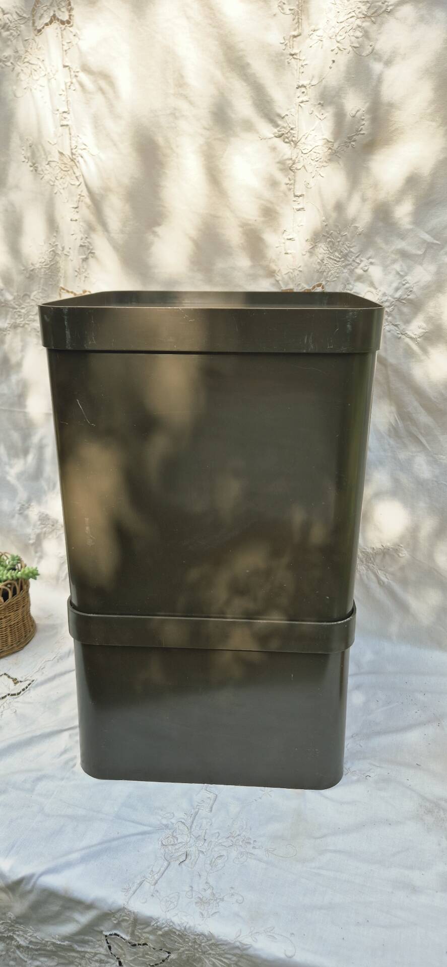 Dessert, brown plastic side table Flair by Prisunic, 1970.