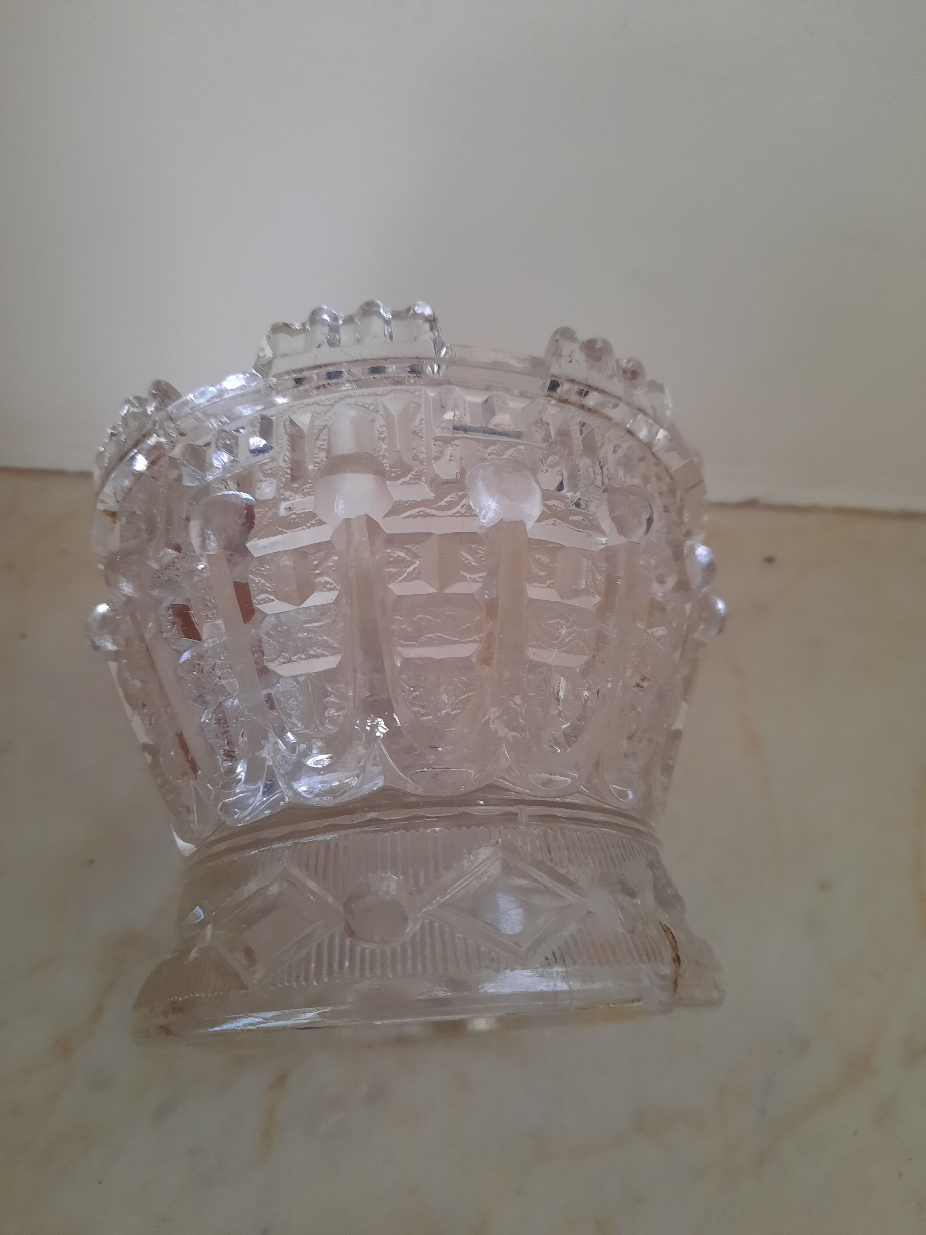 Coupe en verre taillée