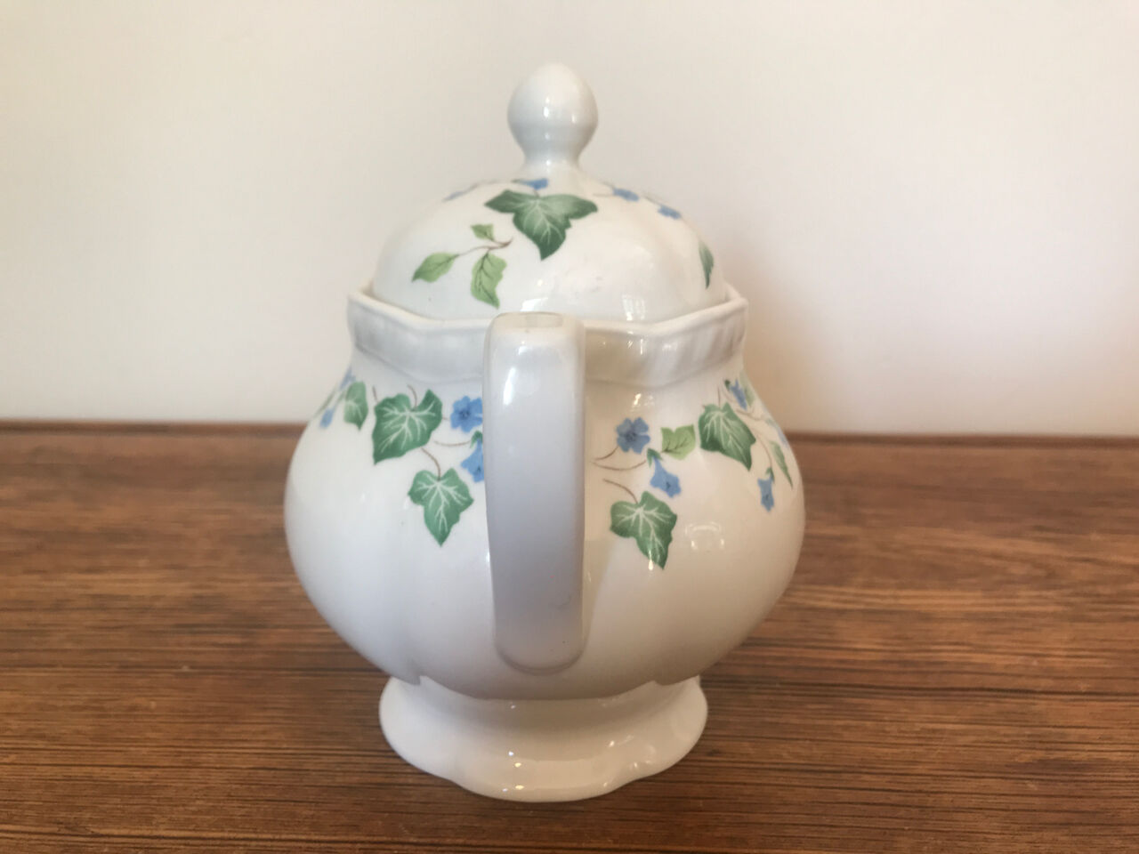 Johnson brothers vintage milk jug and sugar bowl lot