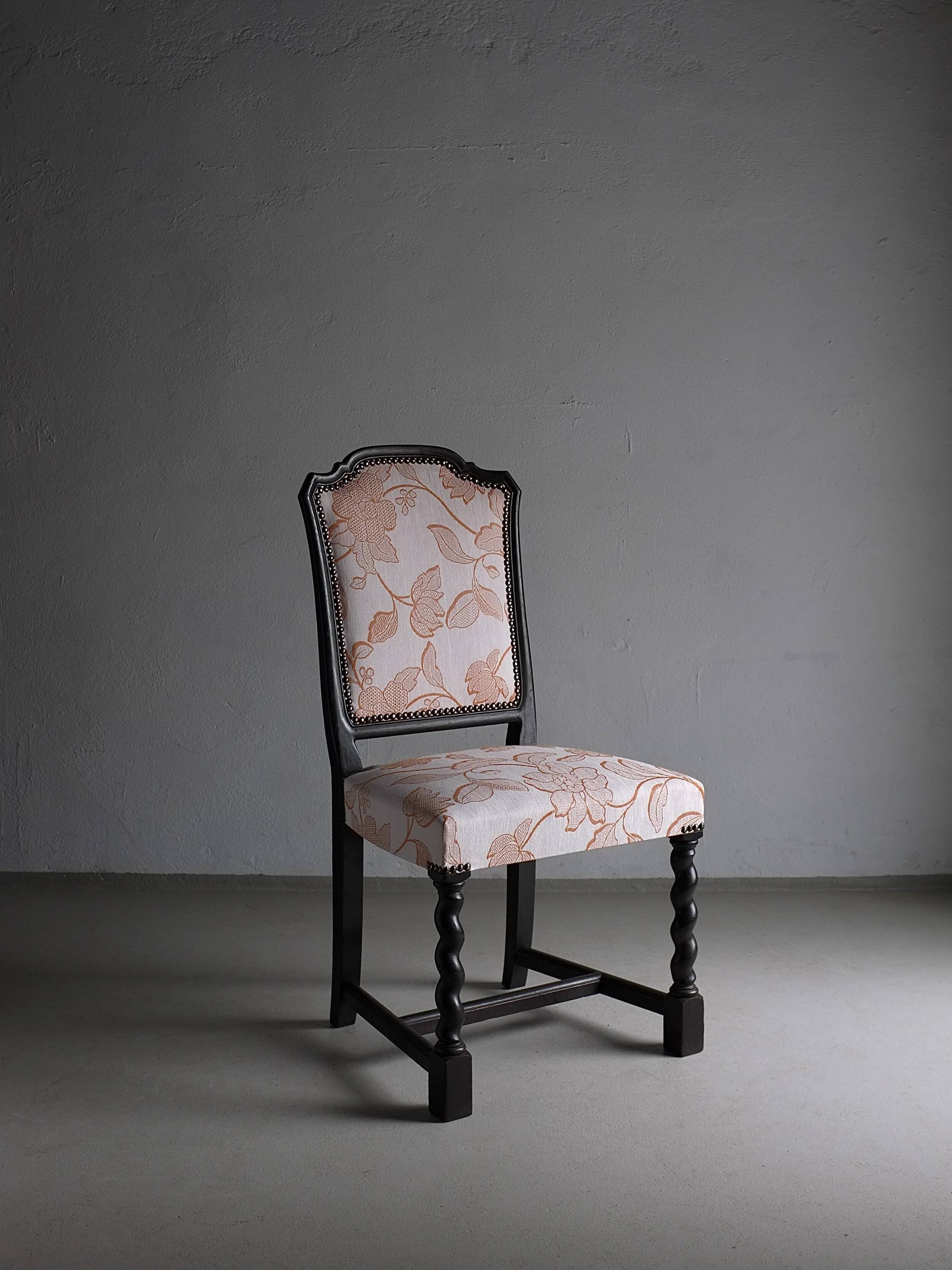 2 oak chairs | Barley twist legs | Sweden | 1920s