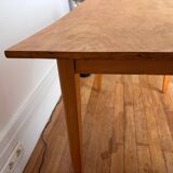 Desk with tapered legs