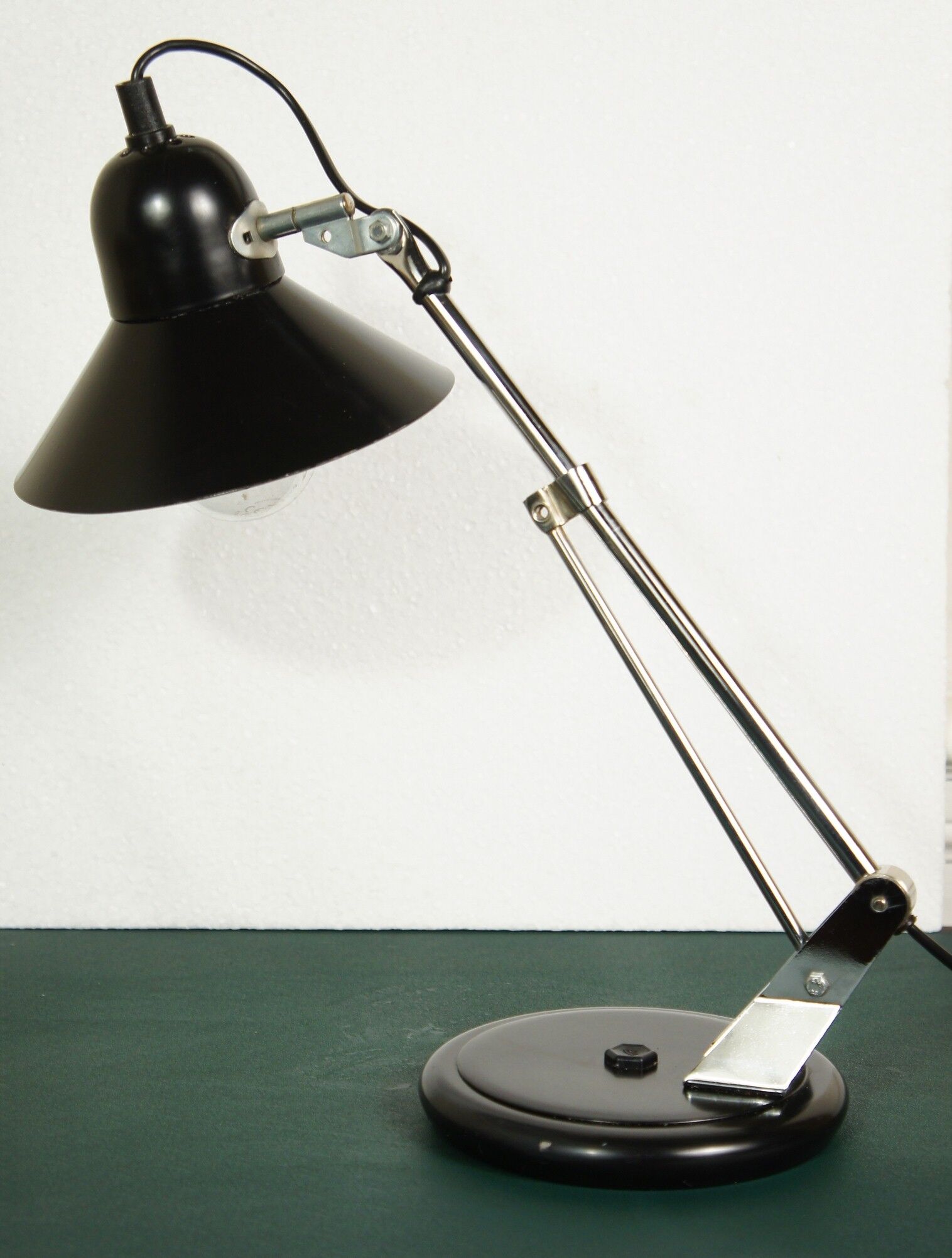 Aluminor articulated lamp