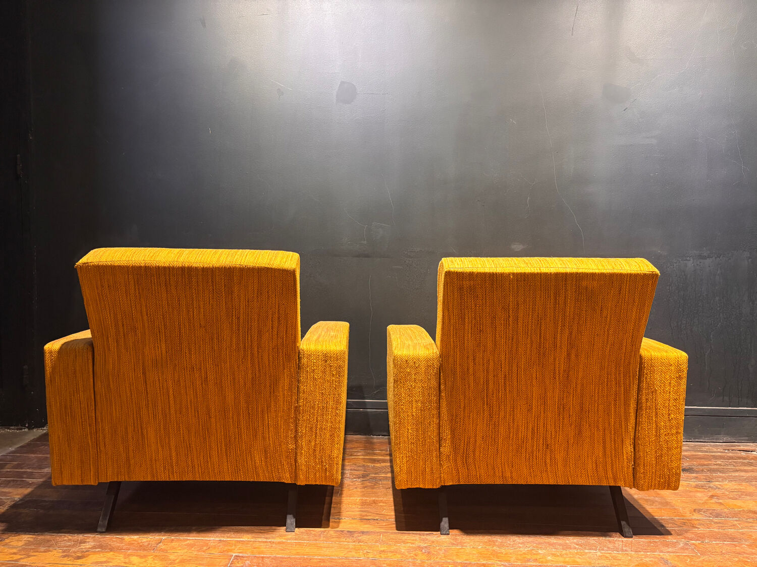 Pair of vintage mustard yellow armchairs – 1970s design