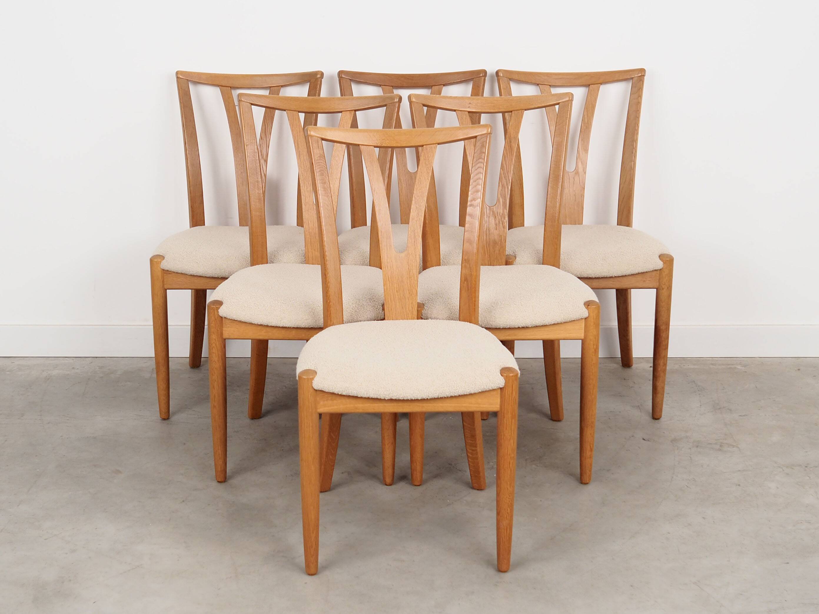 Ensemble de six chaises en frêne, design danois, années 1970, production : Danemark