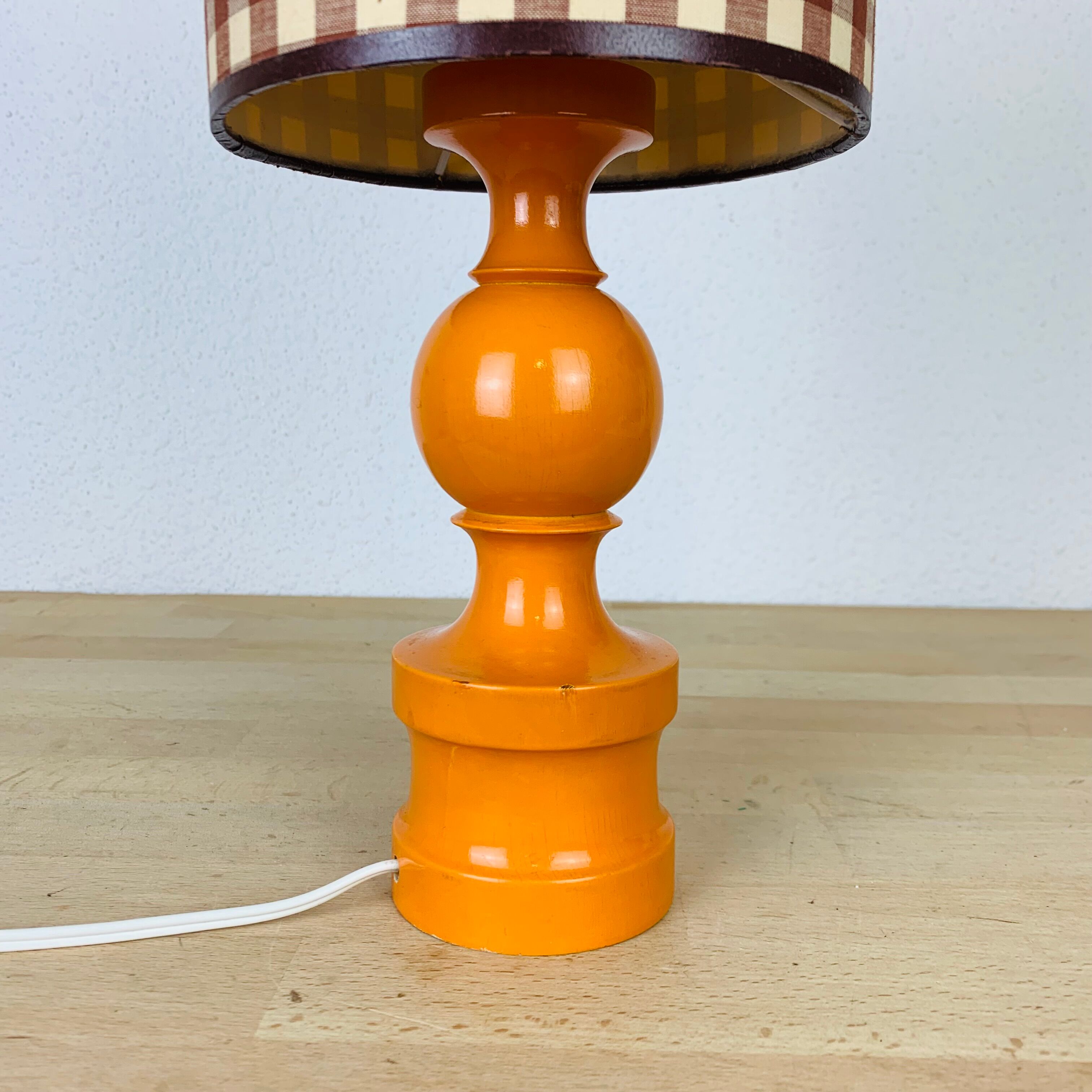 Orange lamp 70's turned wood