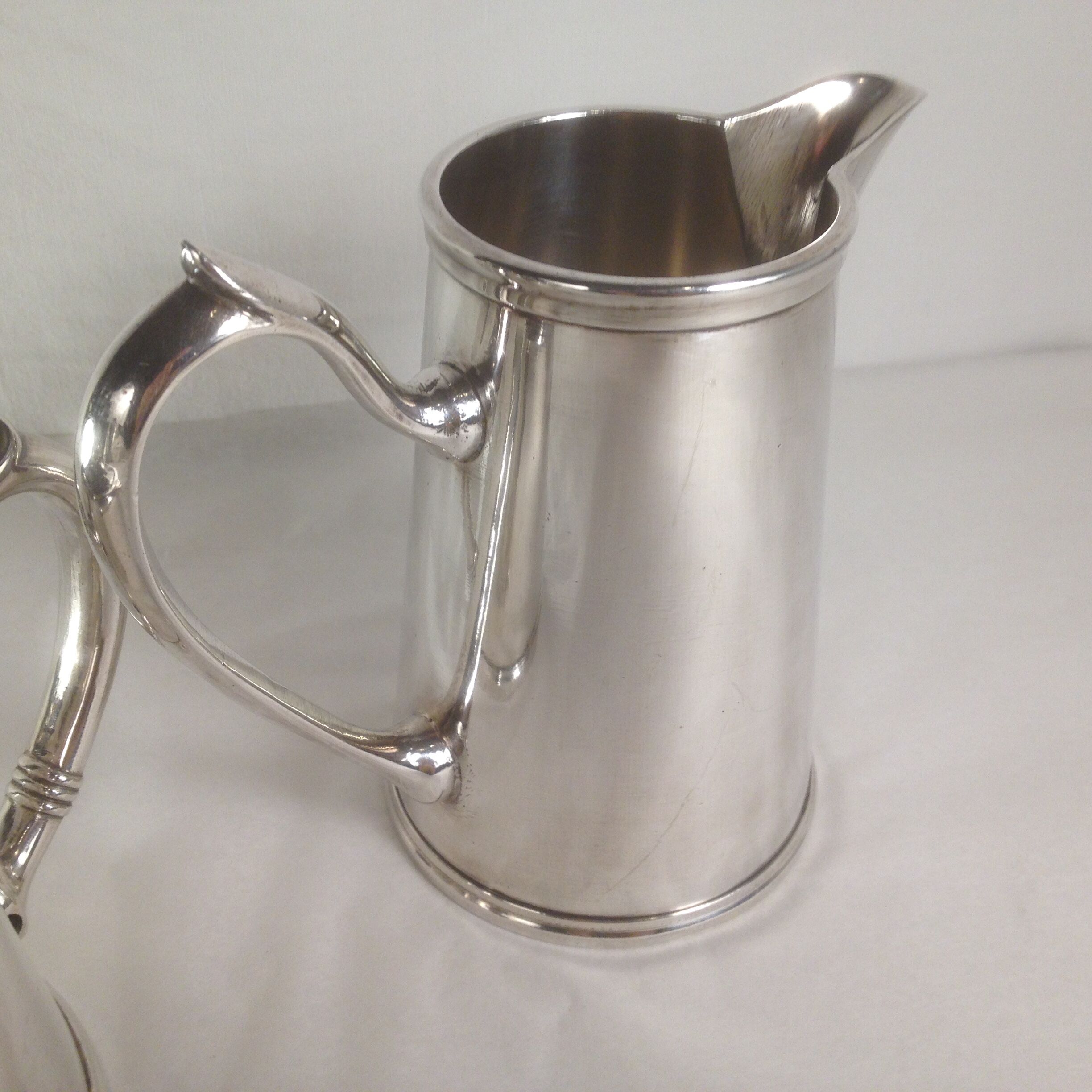 Teapot and milk jug in silver metal, Félix Frères