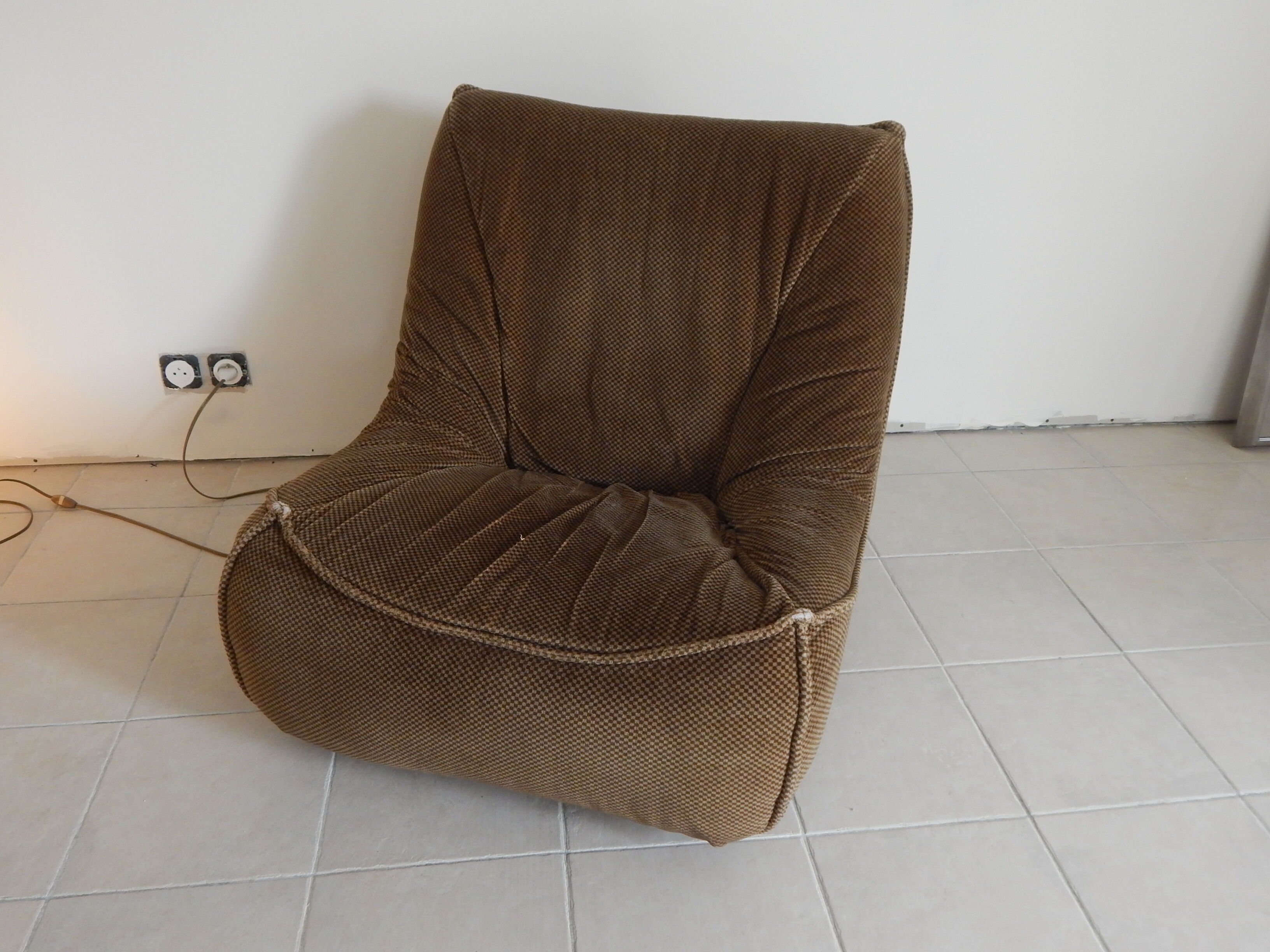 vintage rock heater bobois year 70