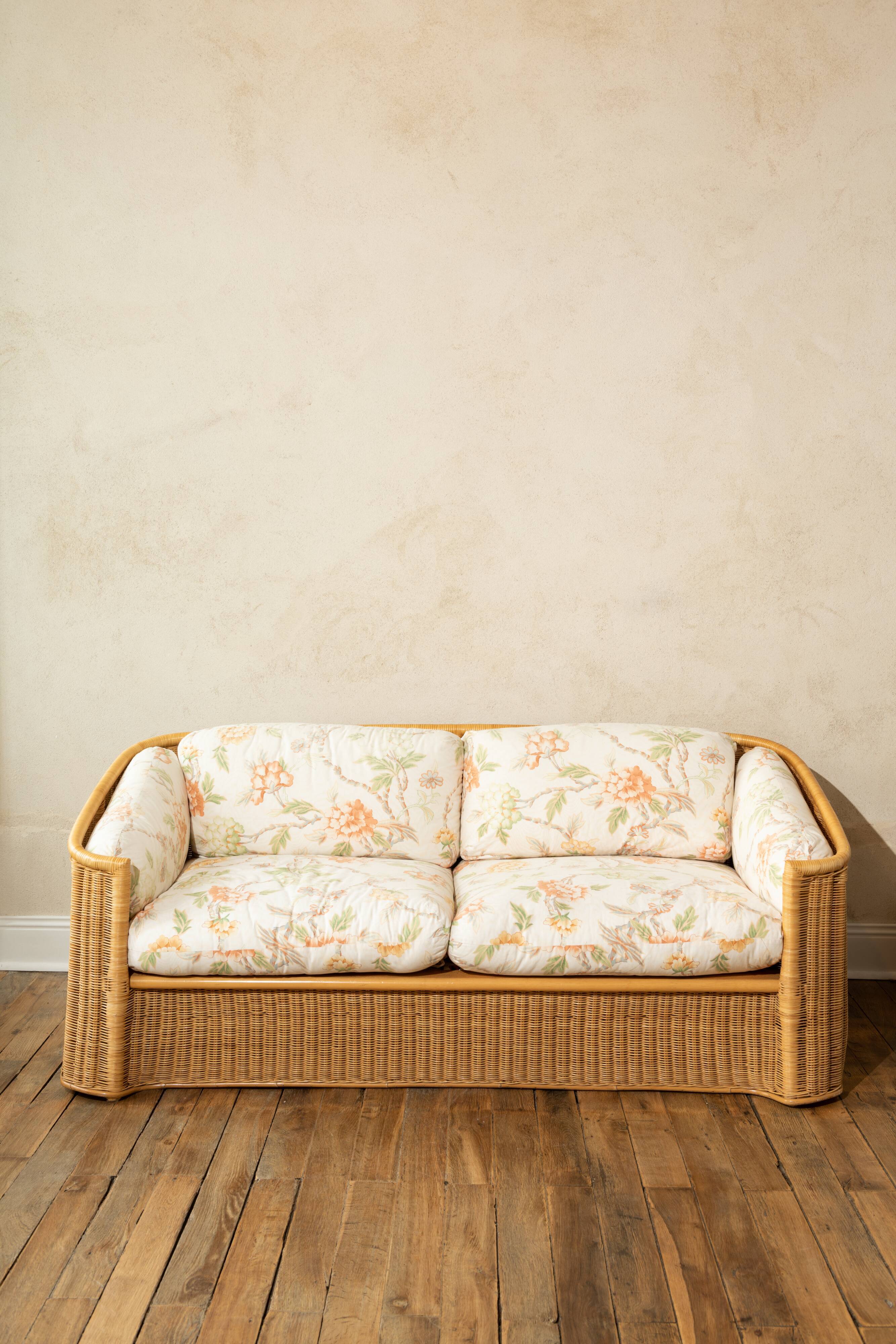 Two-seater rattan bench