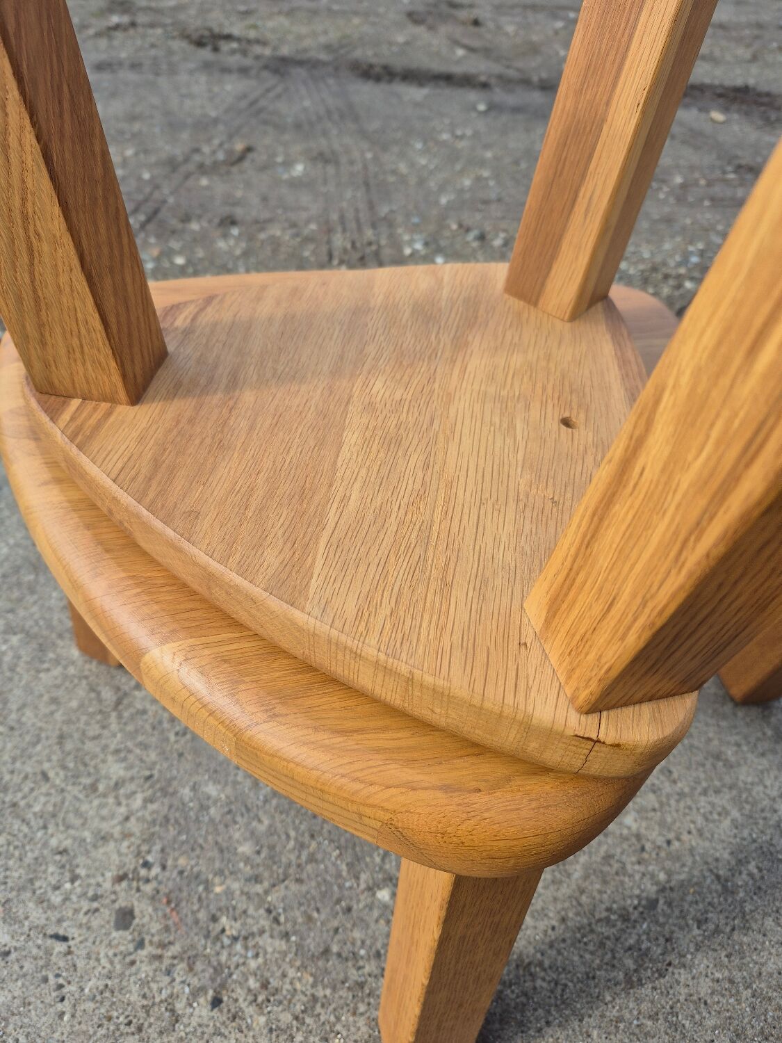 Vintage triangular oak side nesting tables (3)