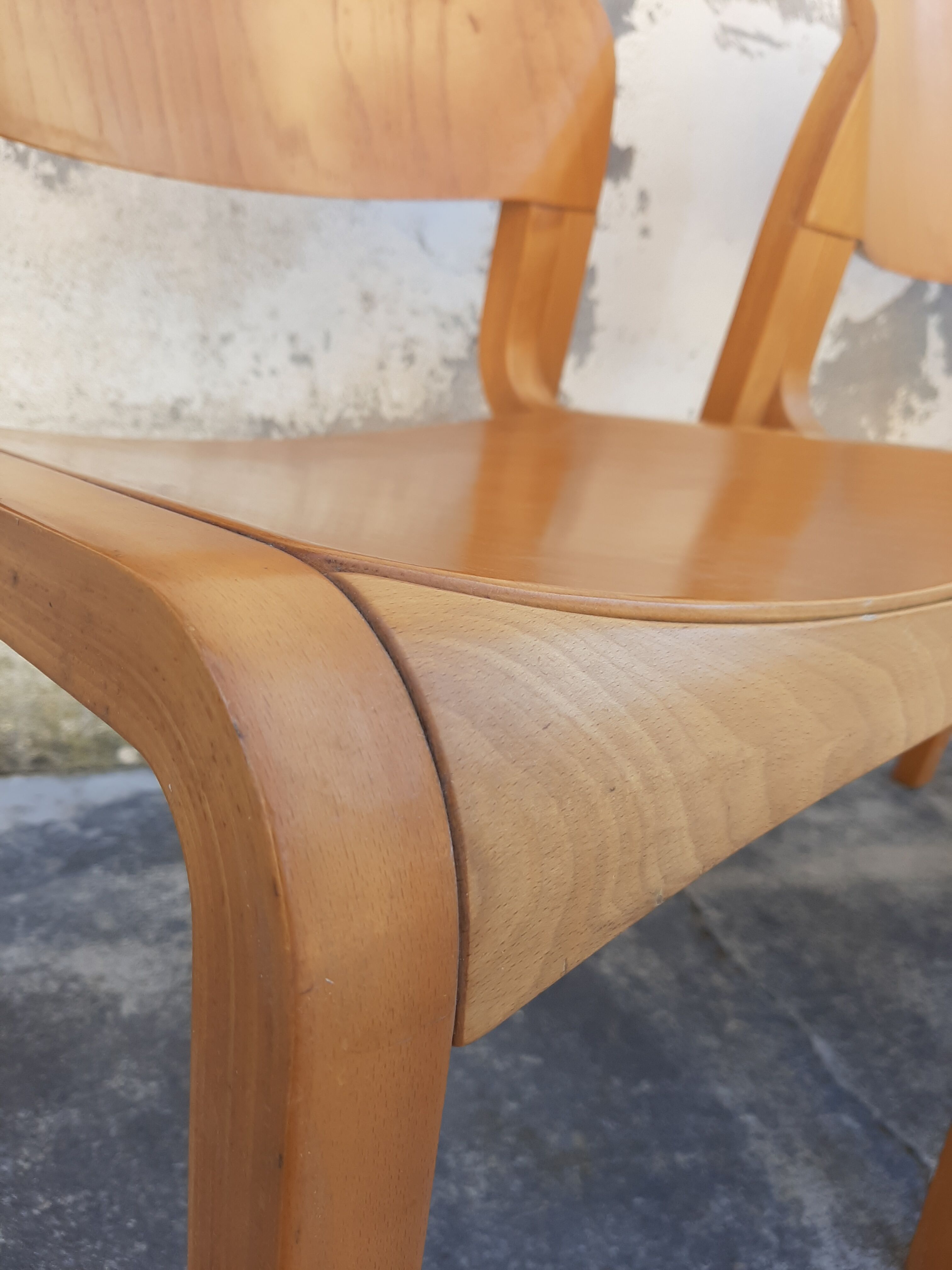 Serie de 4 chaises design années 80