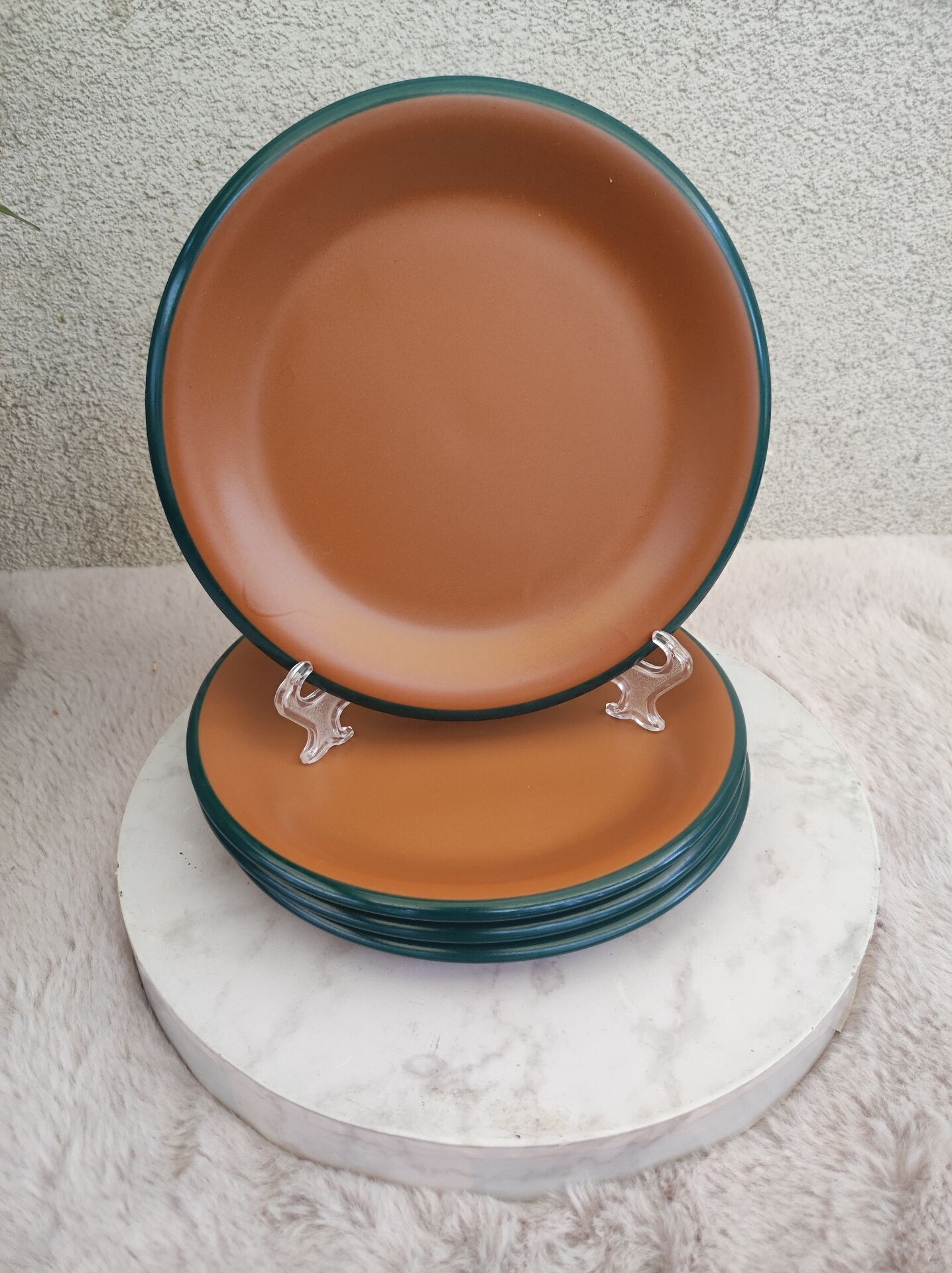 Assiettes à dessert en grès