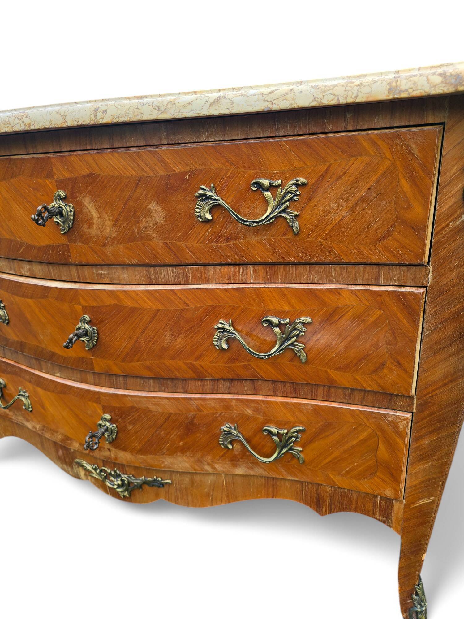 Commode style Louis XV dessus marbre