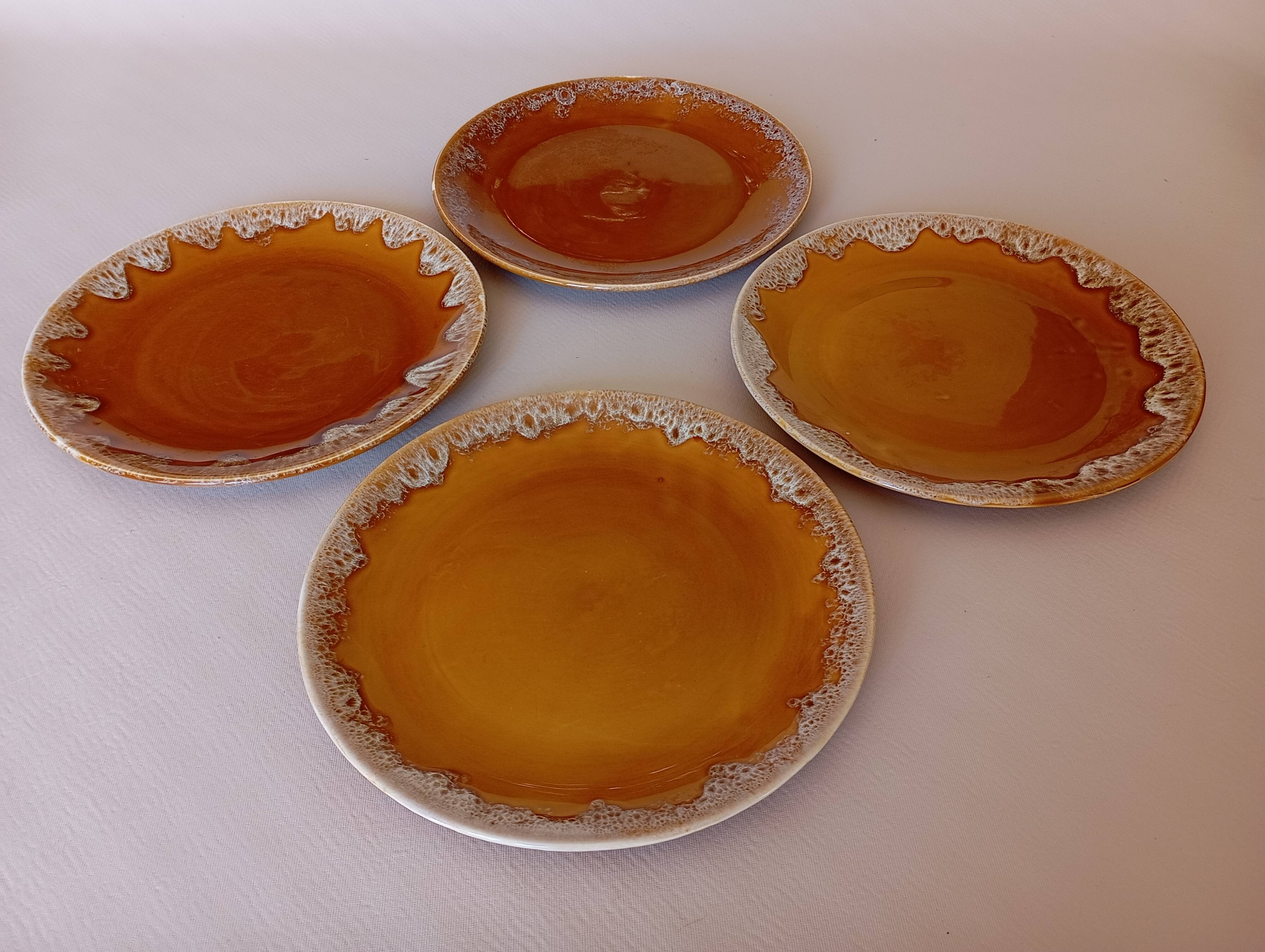 St Amand "Brisants" dinner plates