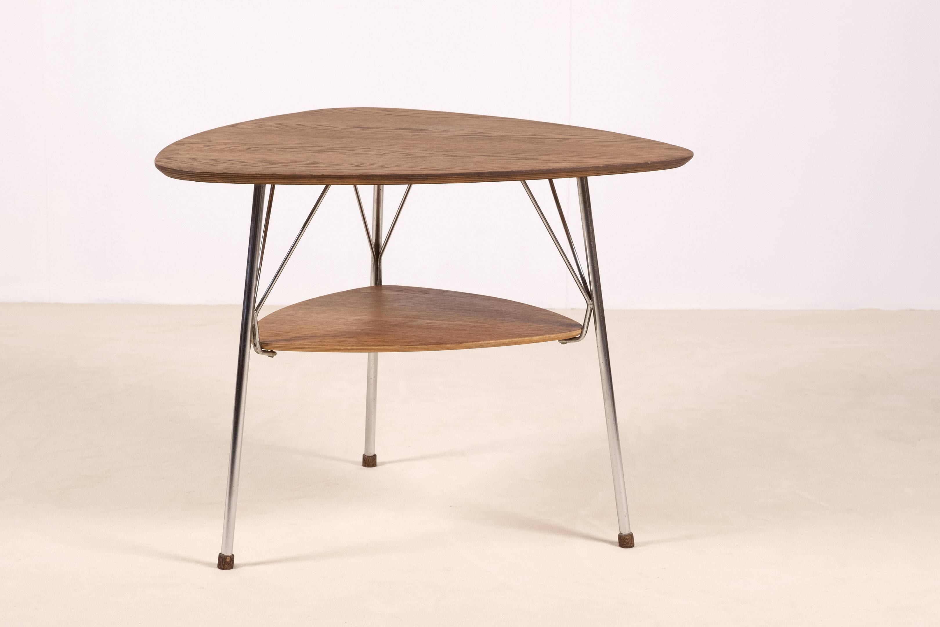 Vermund Larsen VL1312 side table, 1950s Denmark