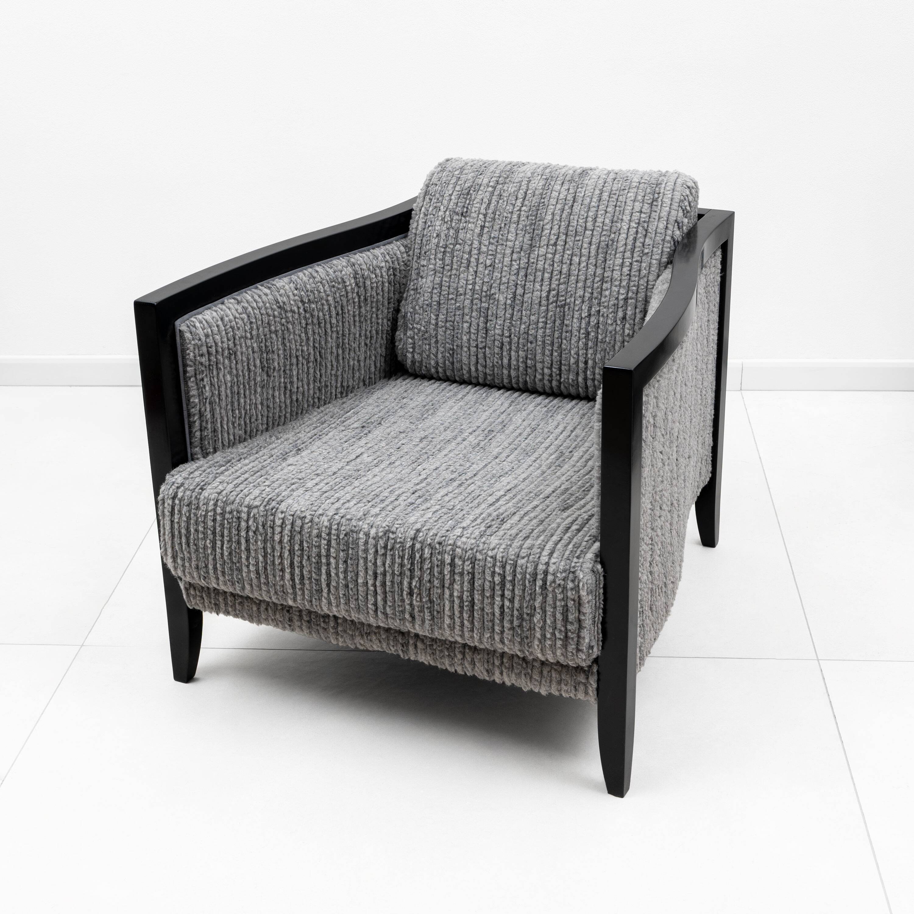 Paire de fauteuils Art Déco italiens en bois laqué noir et velours côtelé