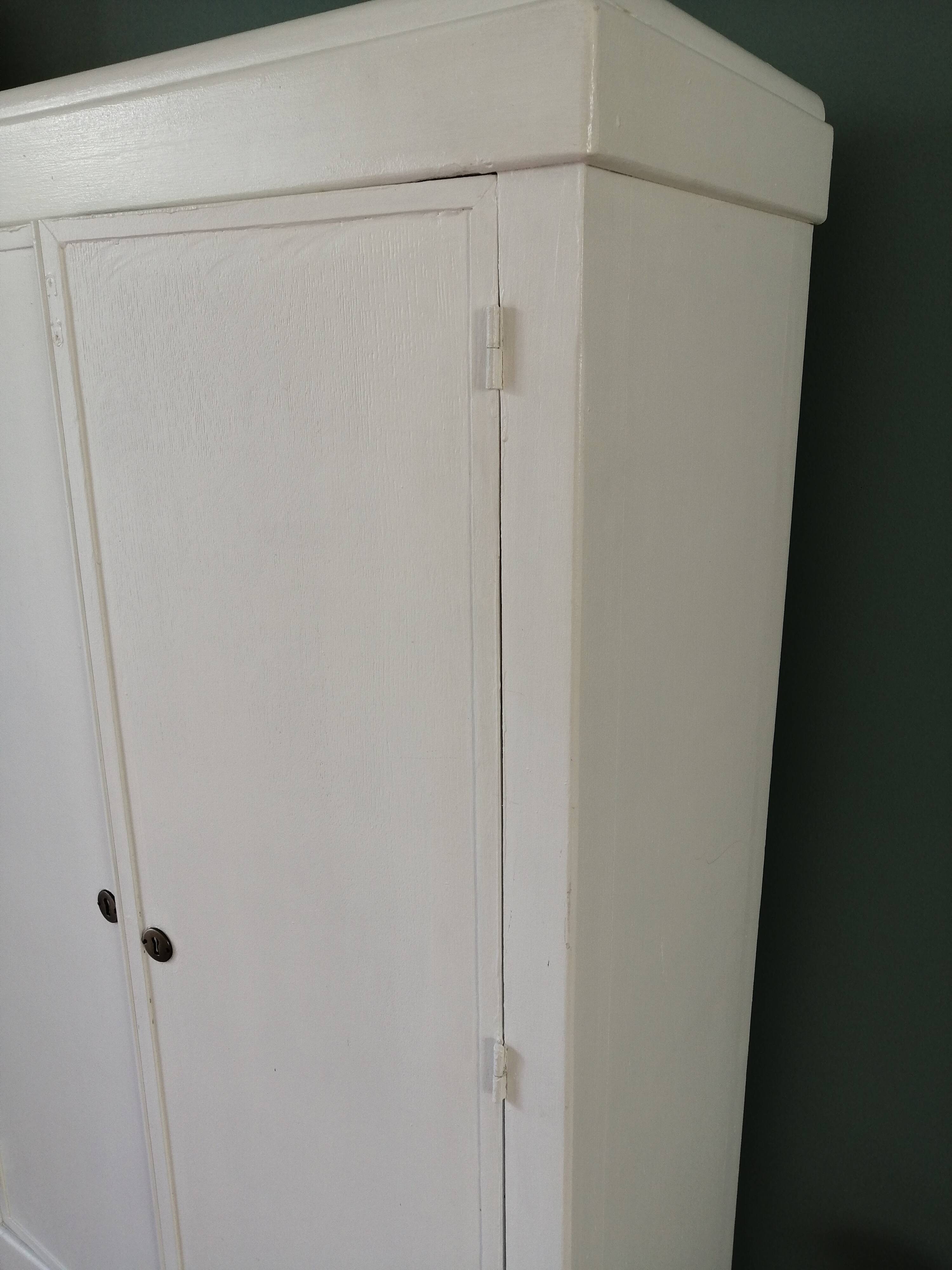 Meuble / armoire des années 30