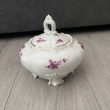 Elegant porcelain soup tureen from Bavaria (Germany), signed AL-KA.