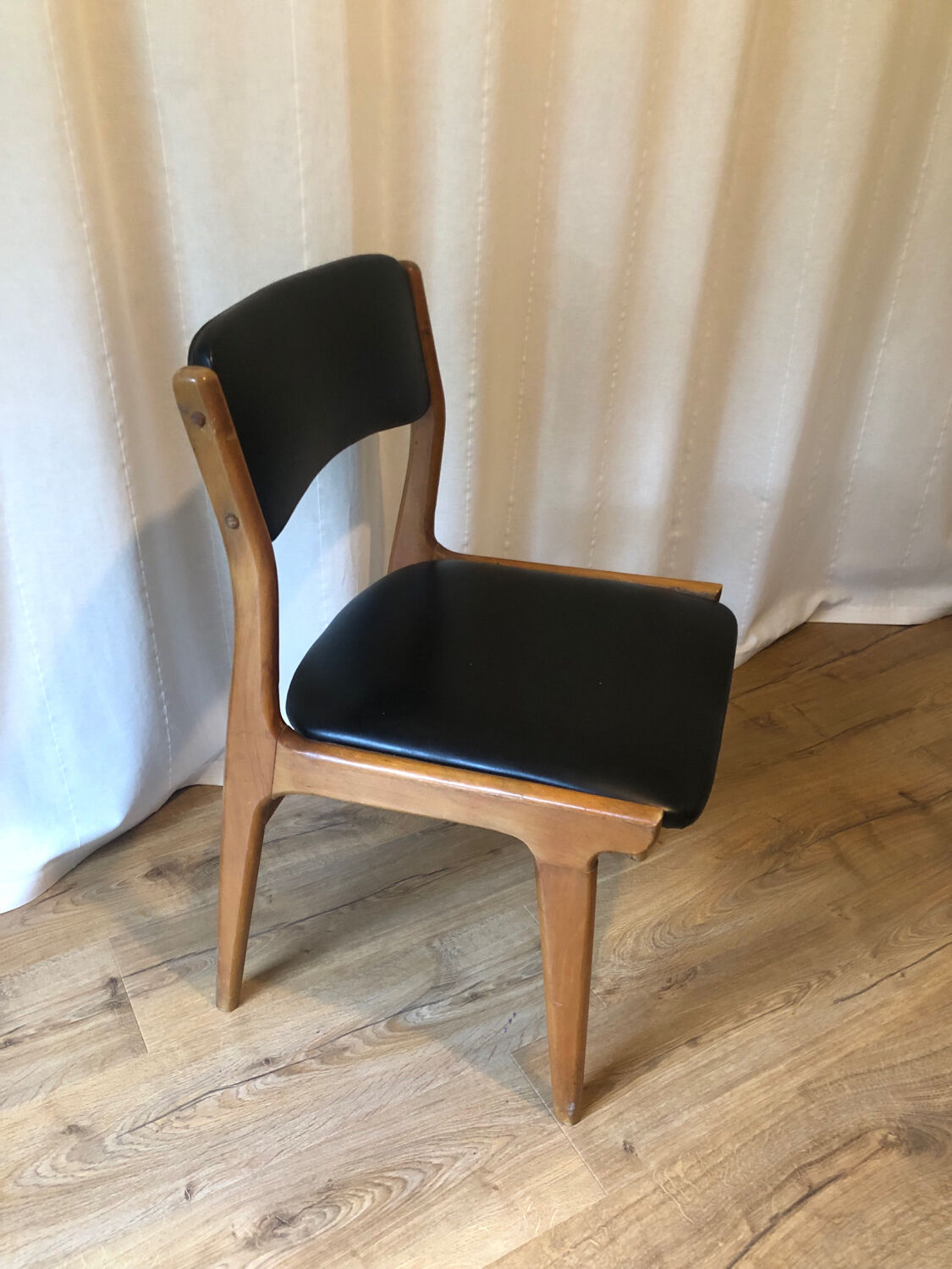 Scandinavian chair in black skai and wood