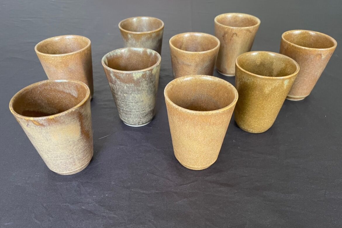 Digoin sandstone cups