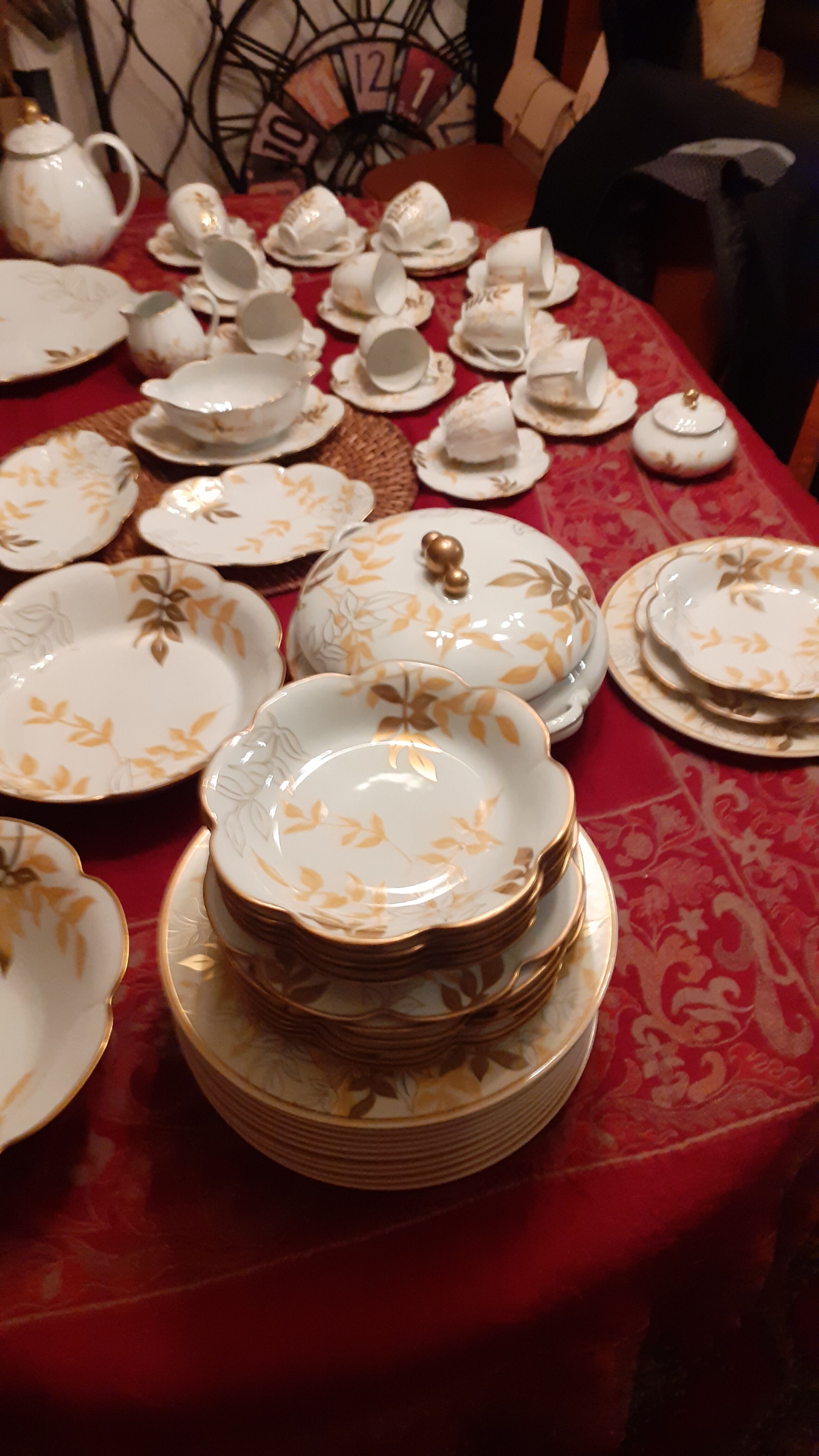 Porcelain table service 60 pieces
