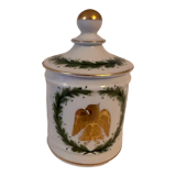 Porcelain pot in the colors of Napoleon with lid