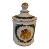 Porcelain pot in the colors of Napoleon with lid