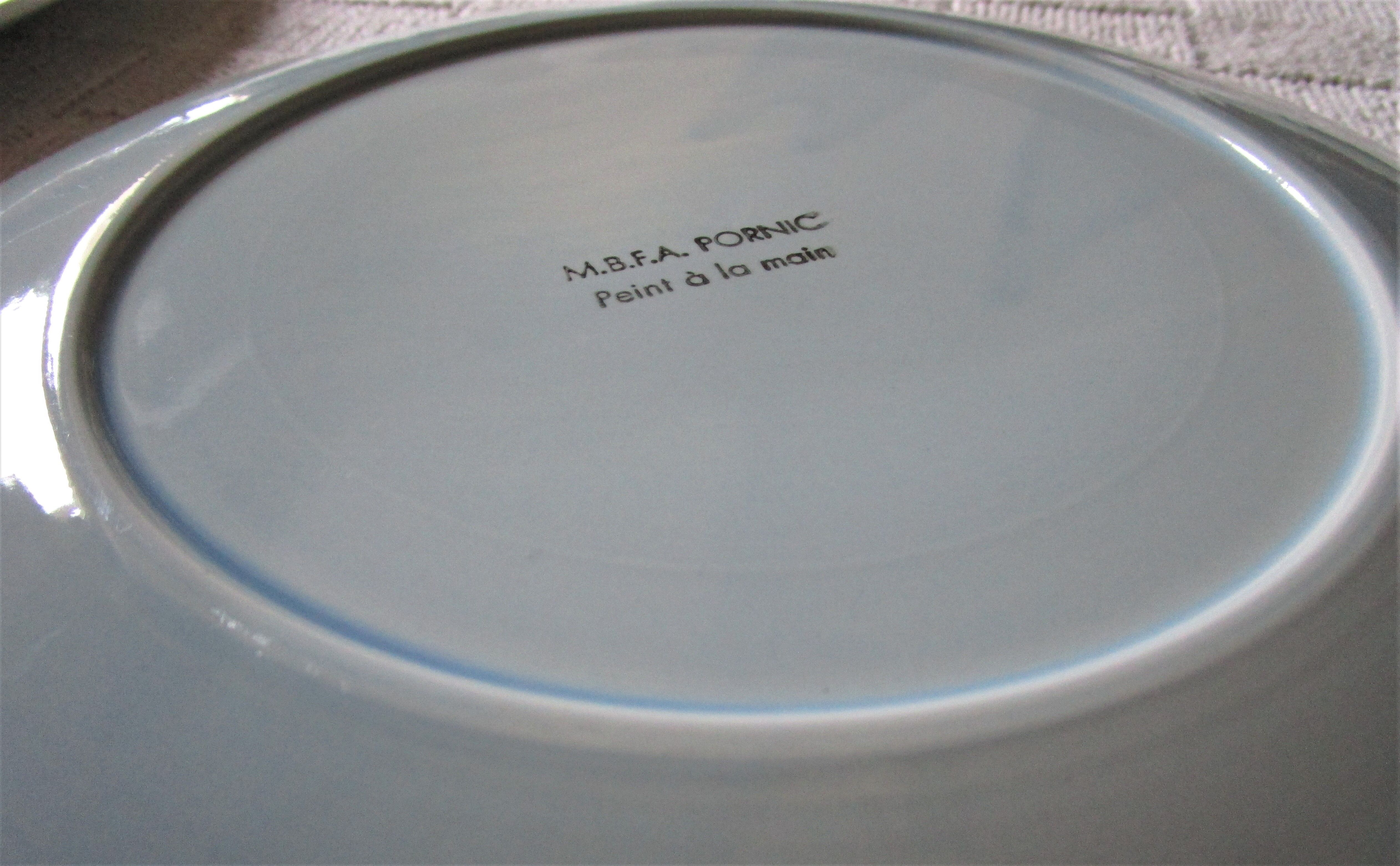 Six Pornic plates with fish and crayfish