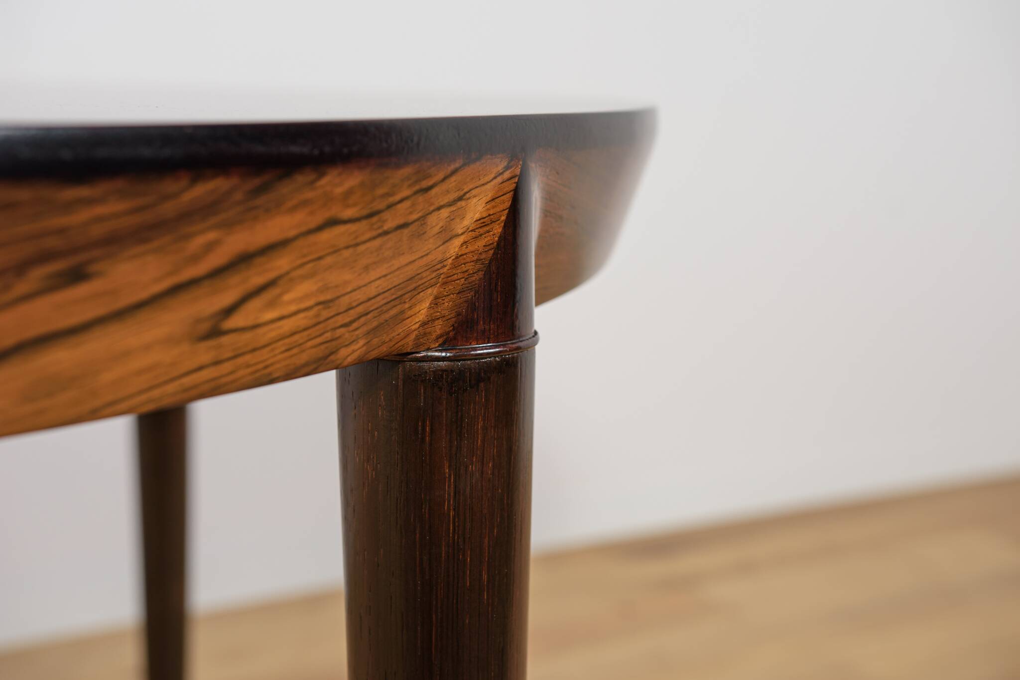 Mid-Century Round Rosewood Dining Table Model 71 by Severin Hansen for Hasl