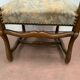 Paire de fauteuils de style renaissance en hêtre teinté XX siècle