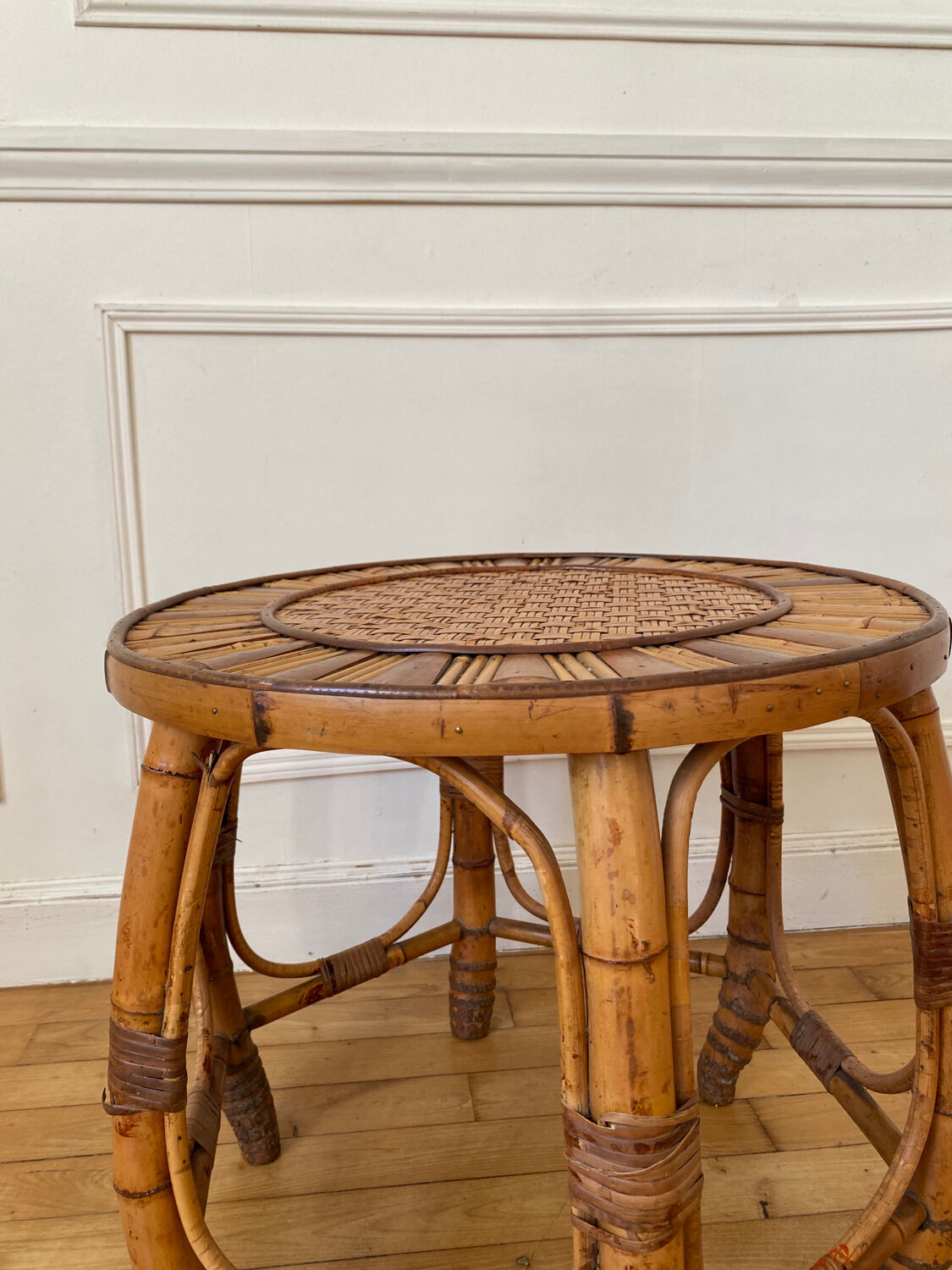 Table d’appoint  ronde en bambou vintage