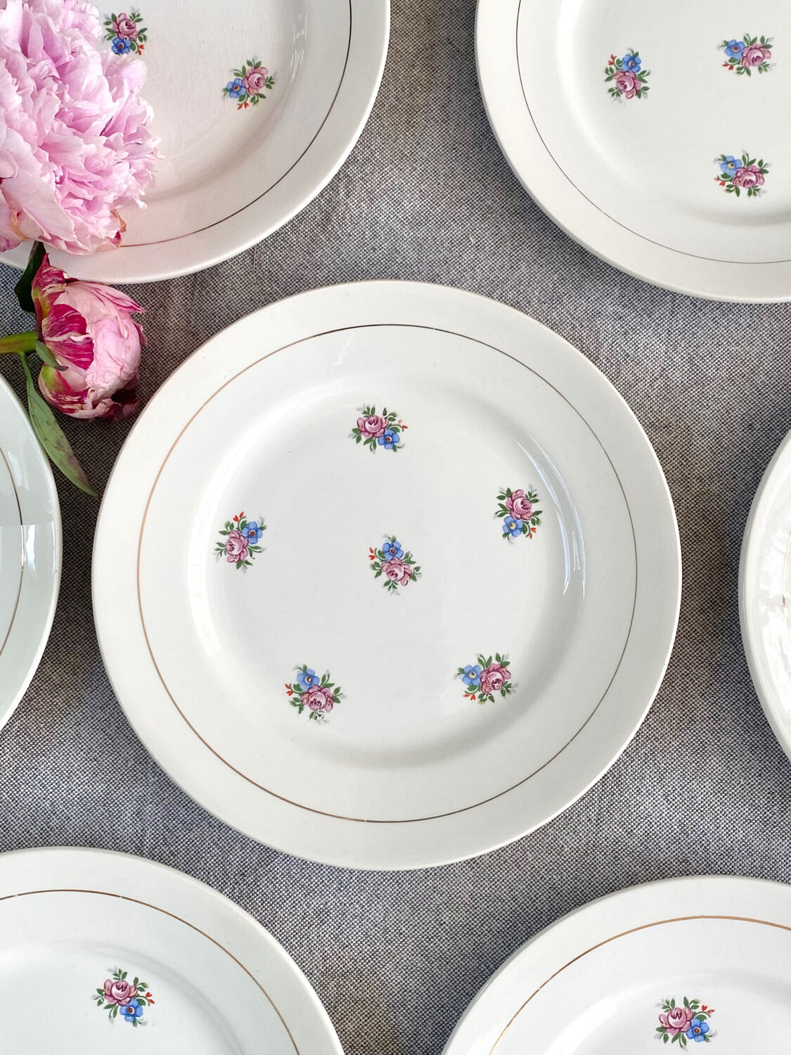 Dessert plates