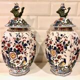 Pair of Delf covered potiches