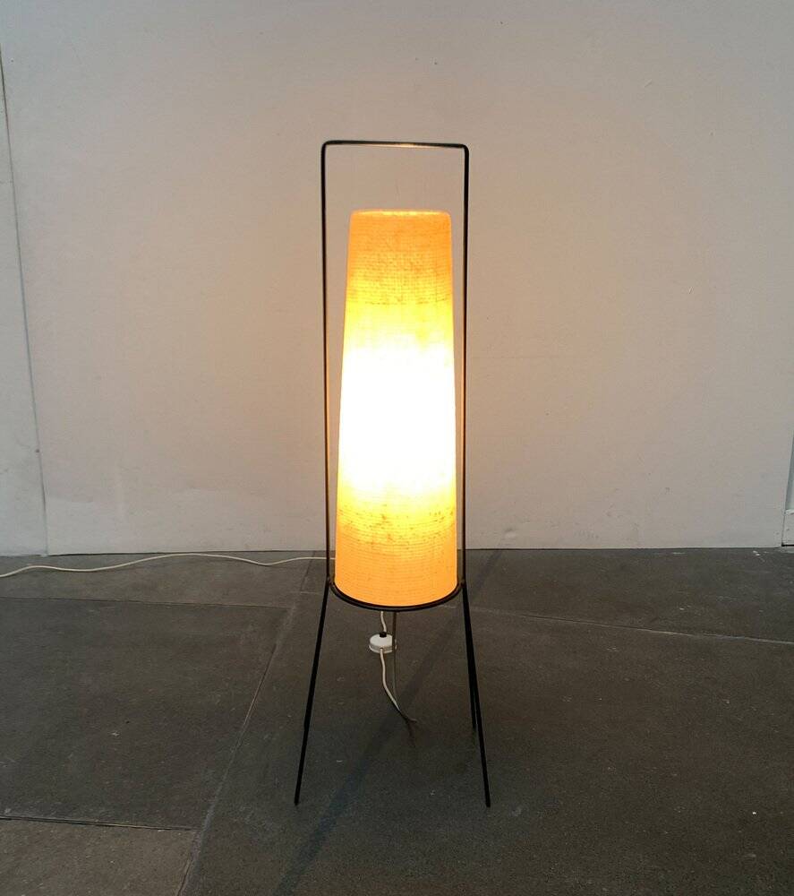 Mid-century minimalist floor lamp by Hesse Leuchten, 1960s.