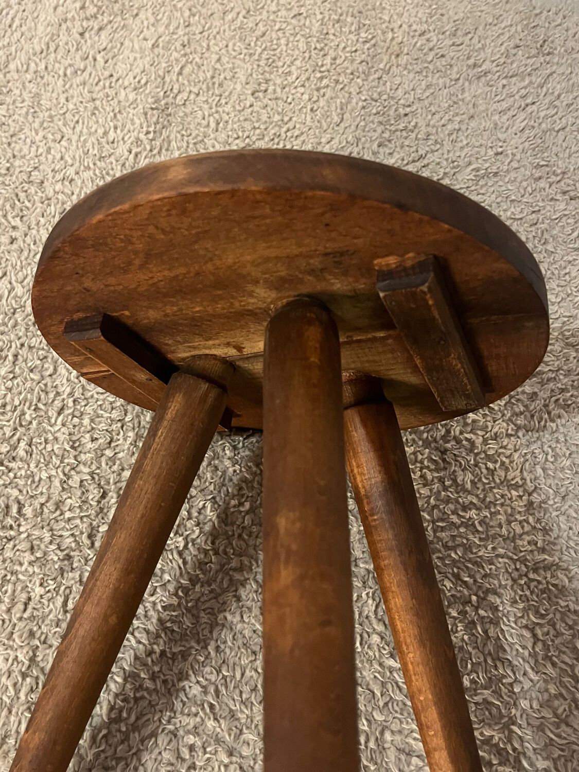 Tabouret tripode bois pieds compas
