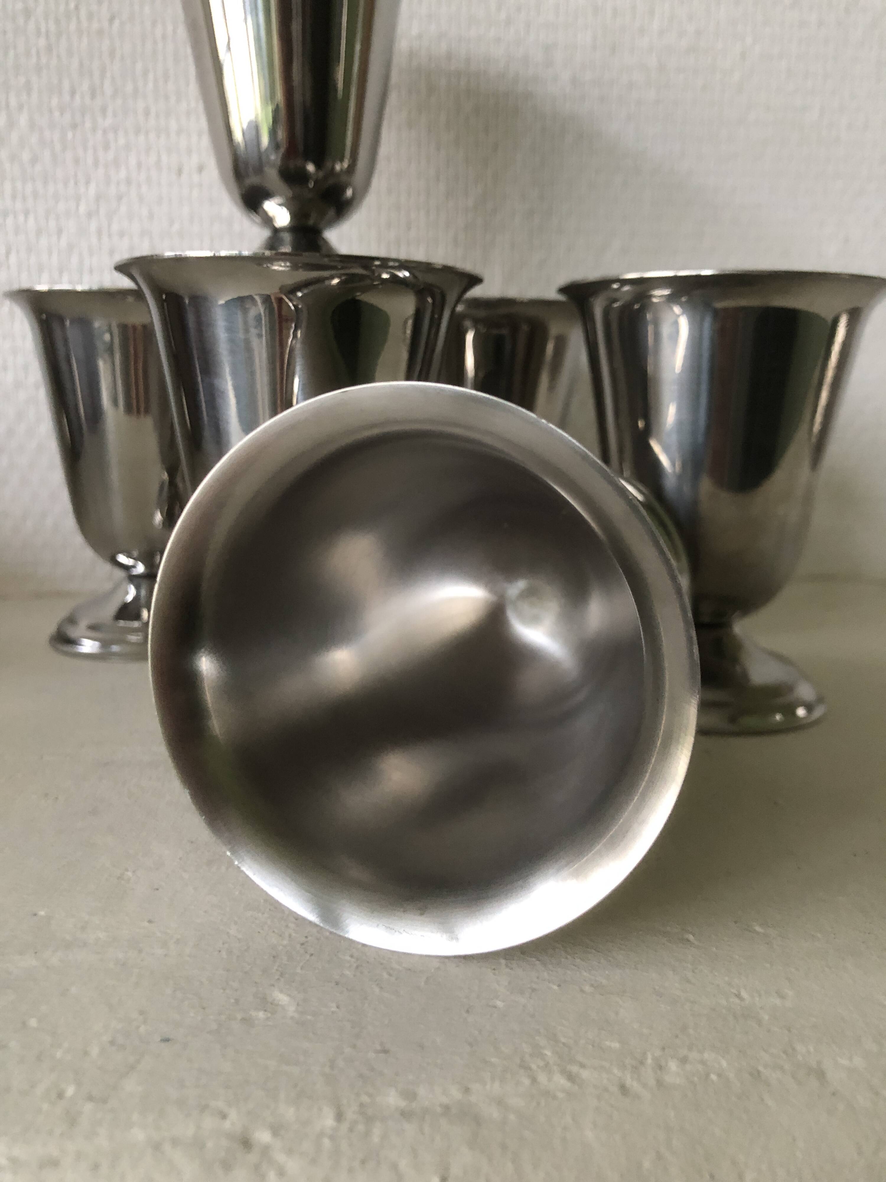 Set of 6 stainless steel bowls