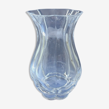 Polylobed vase in colorless crystal from Sèvres
