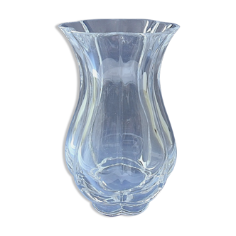 Polylobed vase in colorless crystal from Sèvres