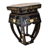 Chinese side table in Chinese lacquer by Franklin Mint vintage