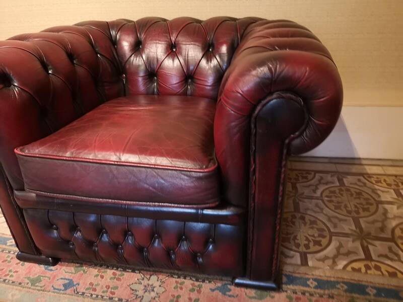 Chesterfield armchair burgundy leather