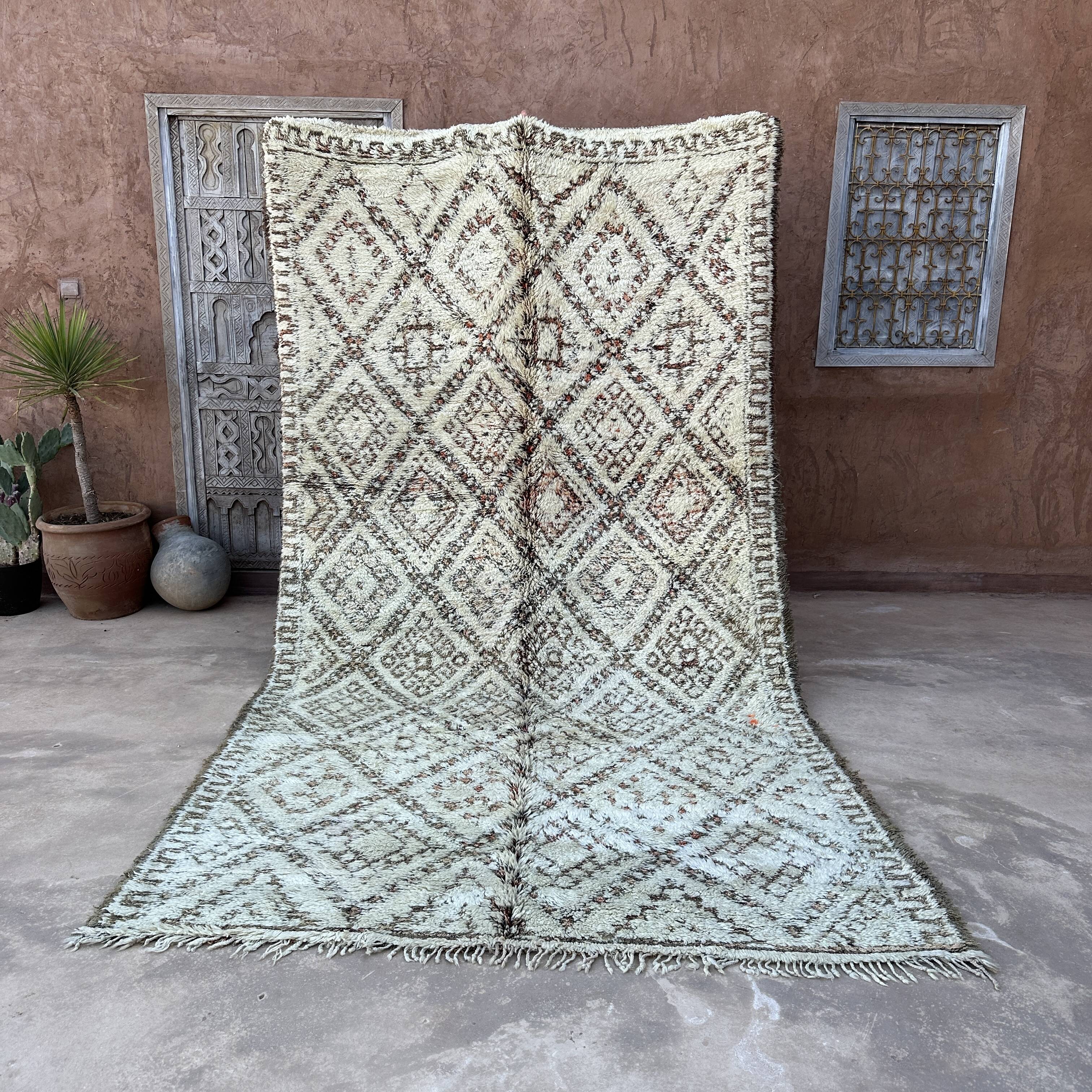 White Marmoucha Moroccan rug - 188 x 336 cm