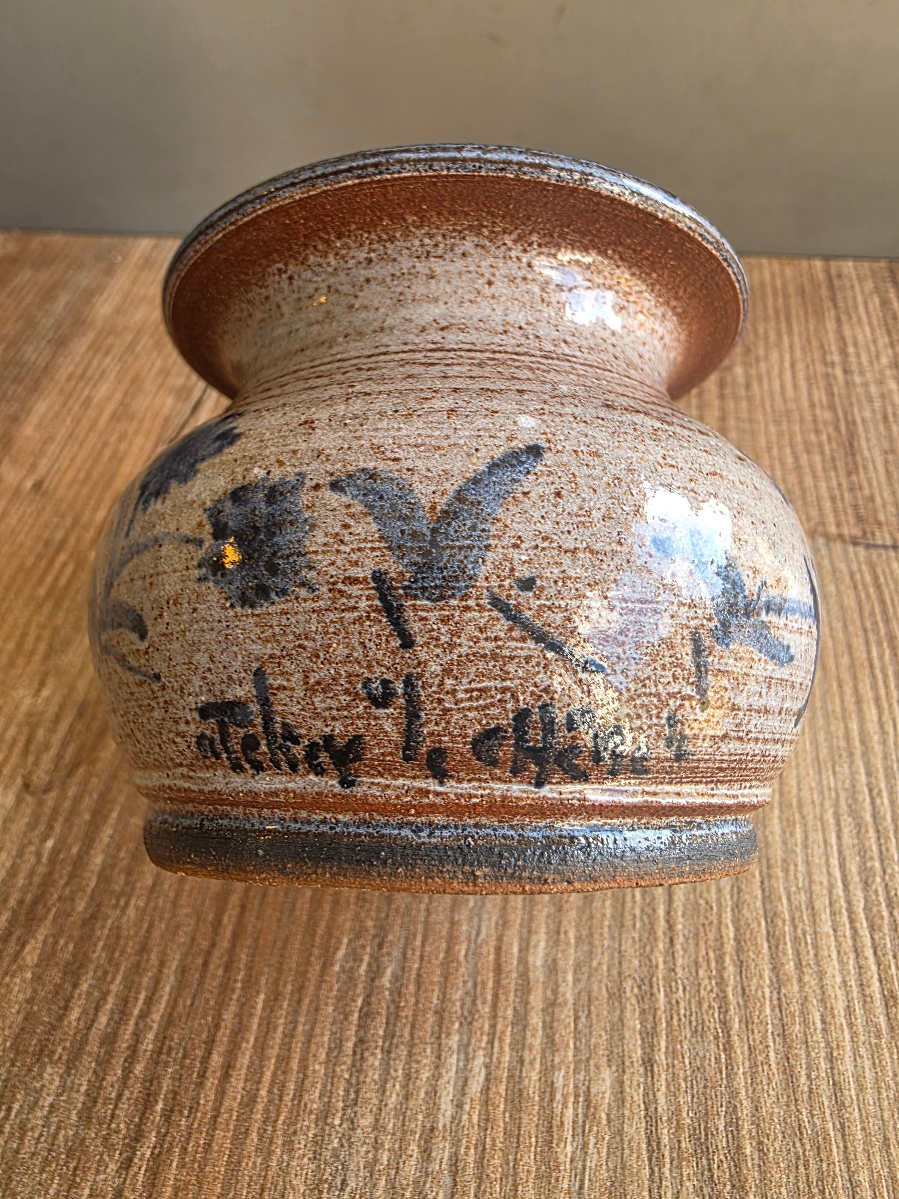 Charming little vintage ceramic vase from Atelier Le Chêne.