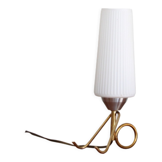 Table lamp made of brass and tulip in opaline glass