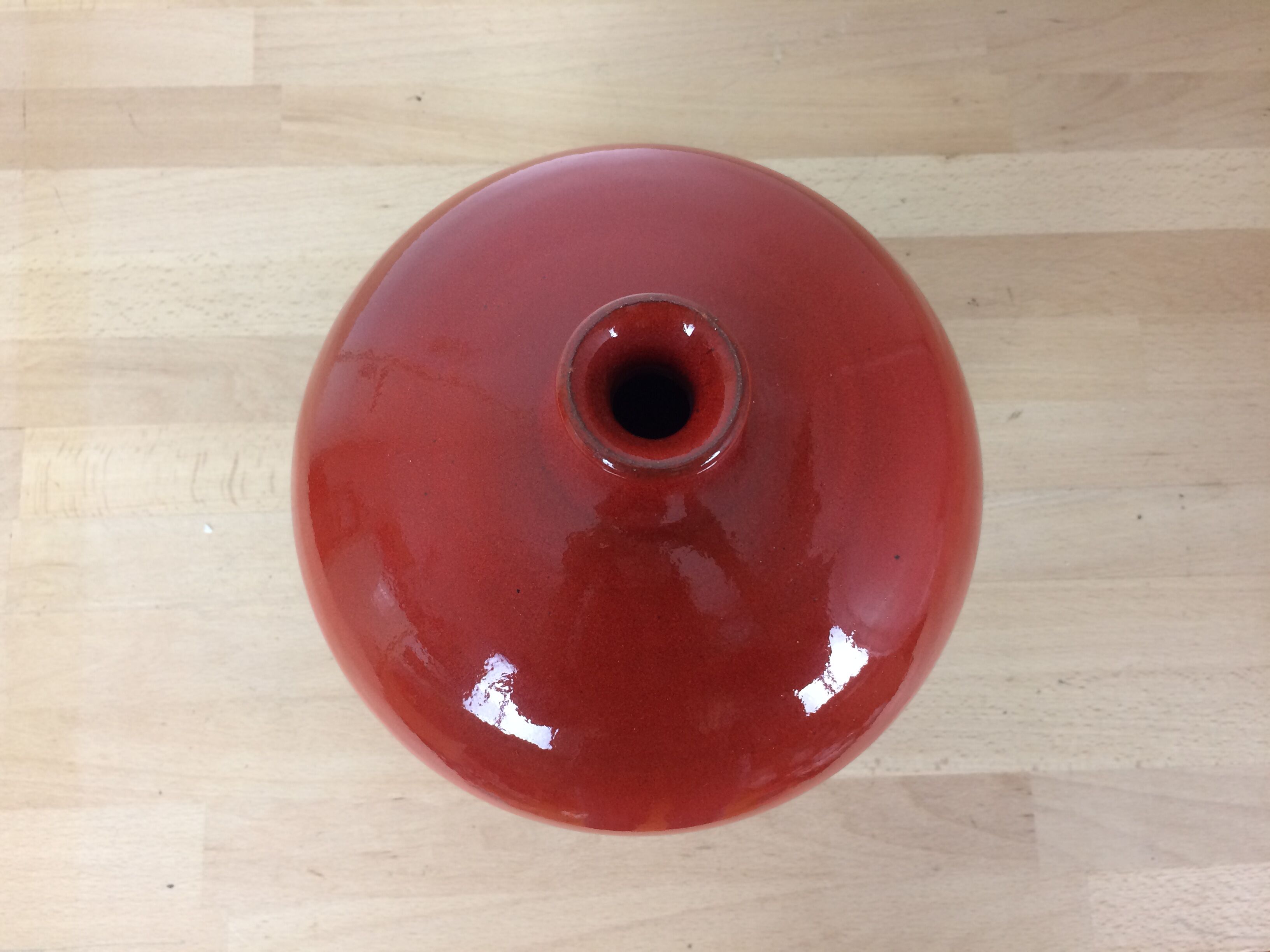 Vase red ceramic ball 25 x 22 cm