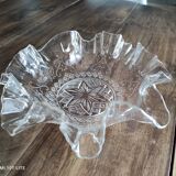 Cup, empty pockets in voluted molded glass decoration stars